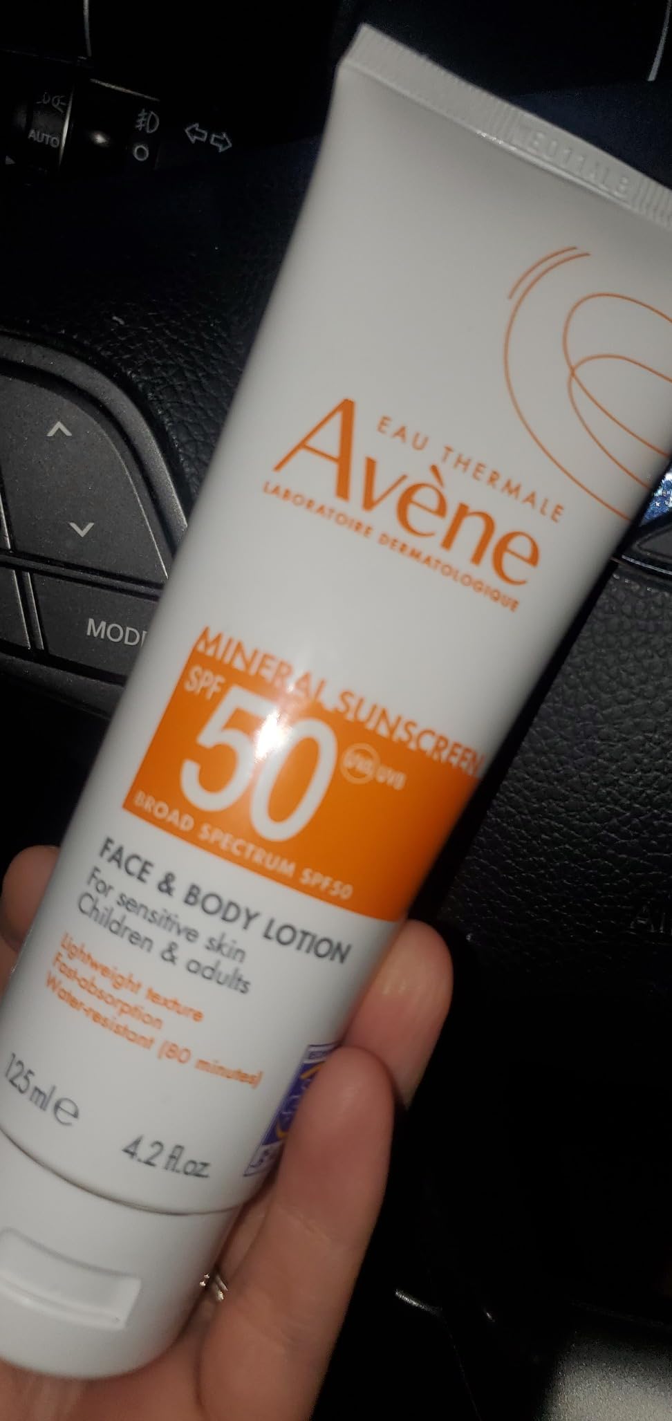 Avène Sheer Mineral Sunscreen Broad Spectrum SPF 50 Face and Body Lotion 4.23 Fl Oz customer photo 2