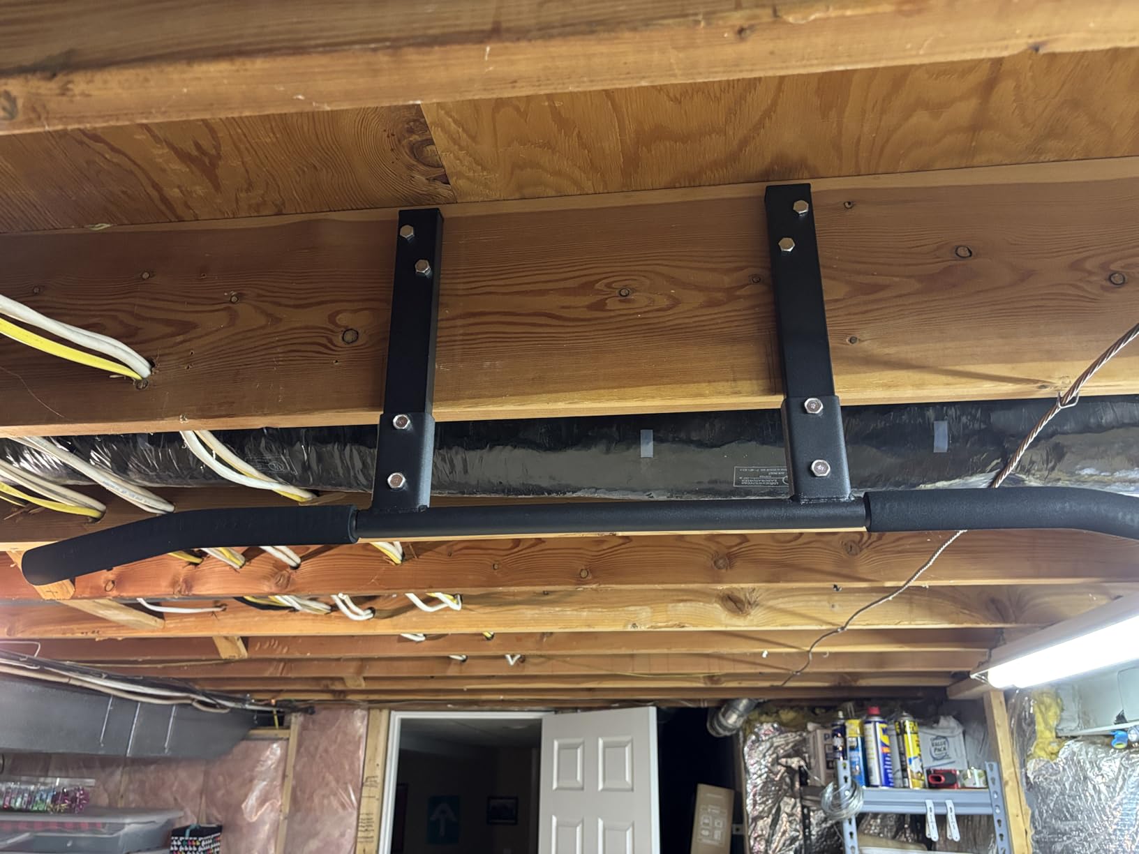 ATENTO Pull Up Bar, Chin Up Bars Ceiling Mount, Workout for Home Gym, Beam, Crossfit - Heavy-Duty, Foam Grip, Easy installation customer photo 1