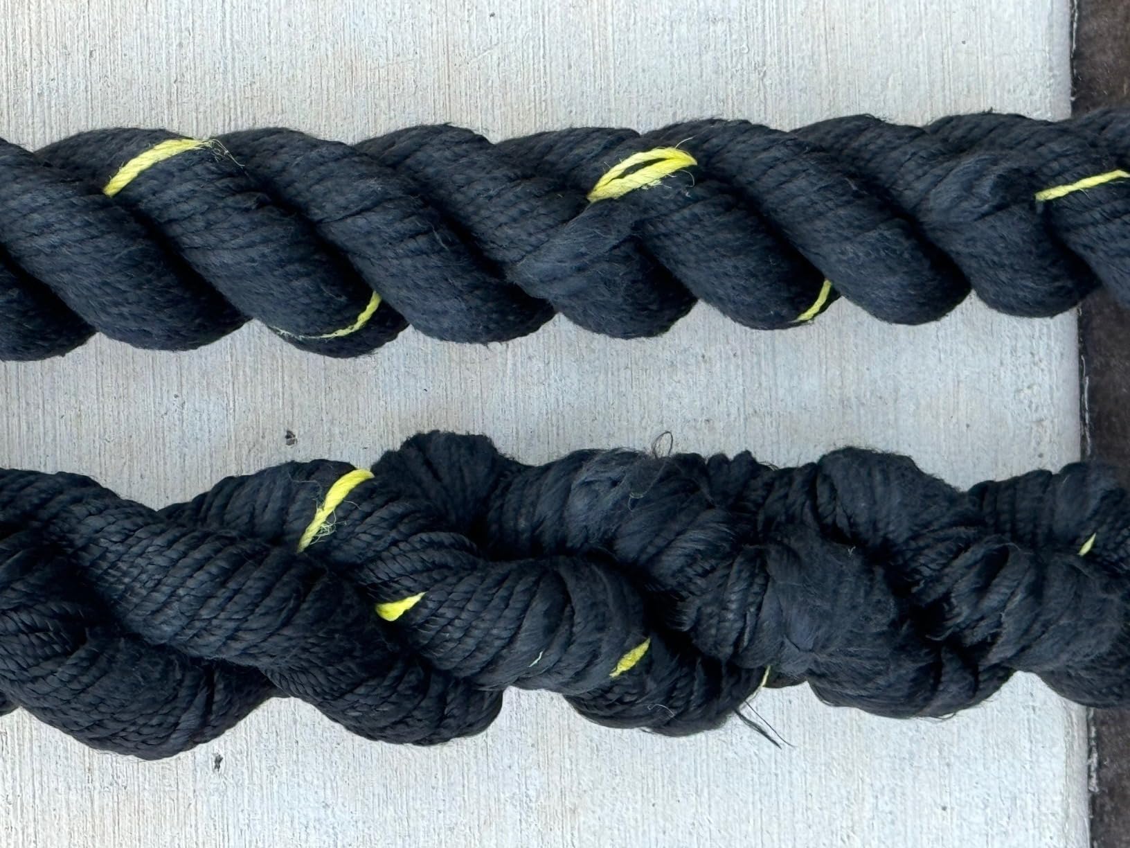 Fitvids Battle Rope 1.5 Inch 2 Inch Diameter Poly Dacron 30 FT, 40 FT, 50 FT Length, Heavy Ropes for Home Gym and Workout customer photo 2