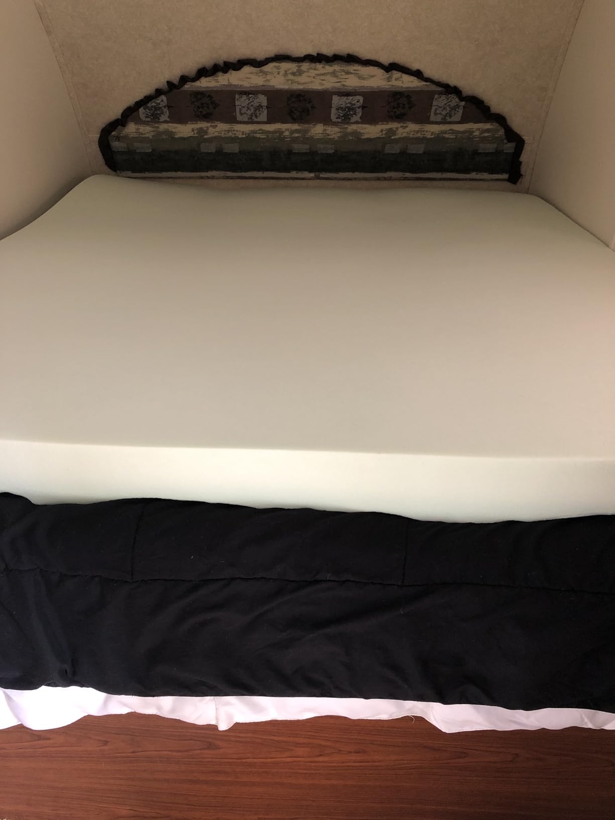 ZINUS 3 Inch Green Tea Memory Foam Mattress Topper, Pressure-Relieving Layer, Ideal for Back Pain Relief, Compact WONDERBOX Packaging, CertiPUR-US Certified, Full customer photo 2