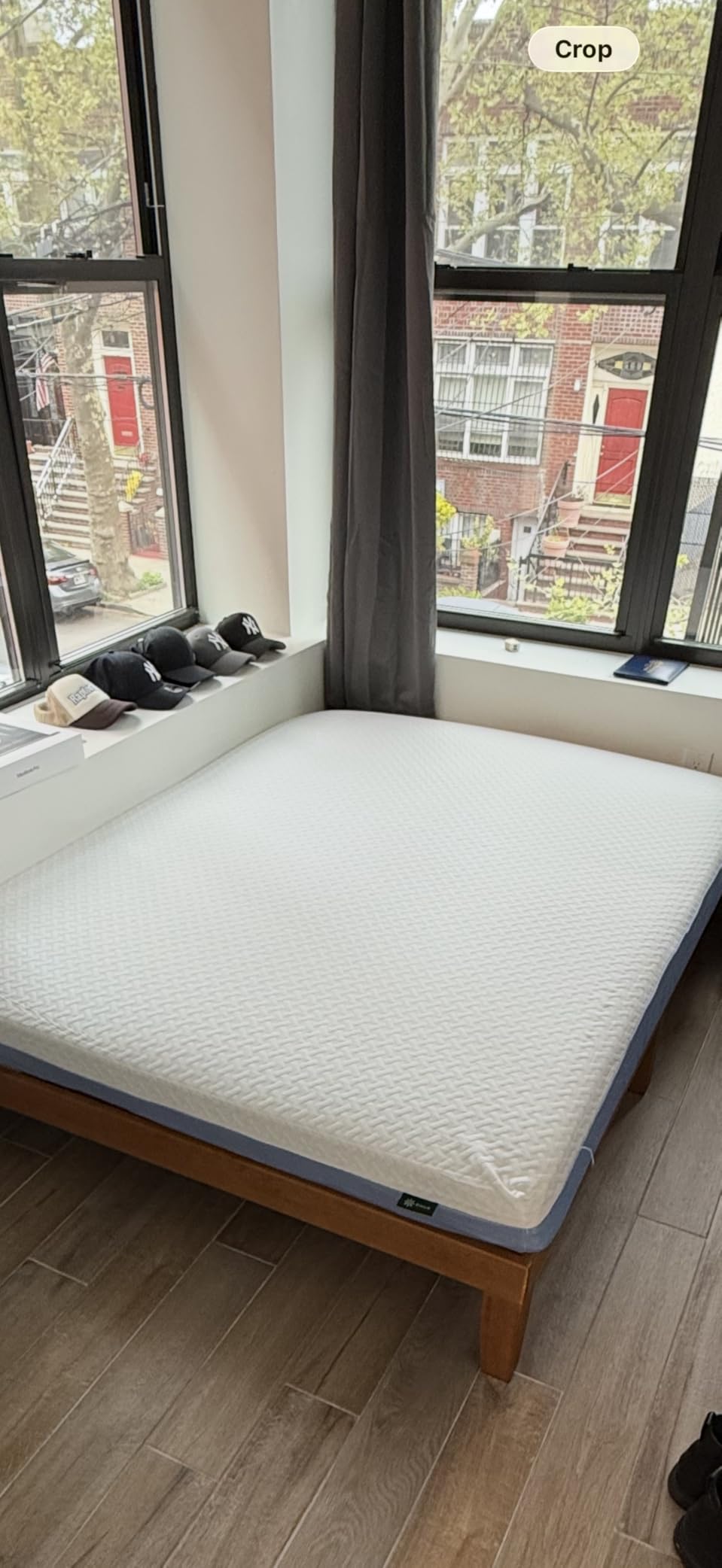 ZINUS 10 Inch Queen Cooling Comfort Hybrid Mattress [New Version], Fiberglass Free, Medium Firm Feel, Motion Isolation, Certified Safe Foams & Fabric customer photo 2