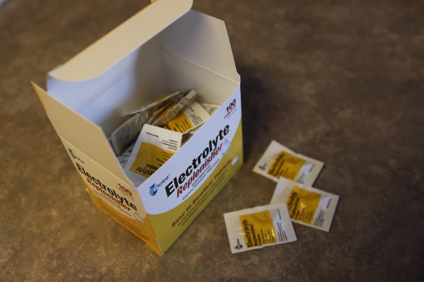 Globe Electrolyte Replacement Tablets for Rehydration, Exercise Recovery, Youth & Adult Athletes, Hiking, Camping, & Sports Recovery and More... 50 Packets of 2 Tablets Each, 100 Count customer photo 2
