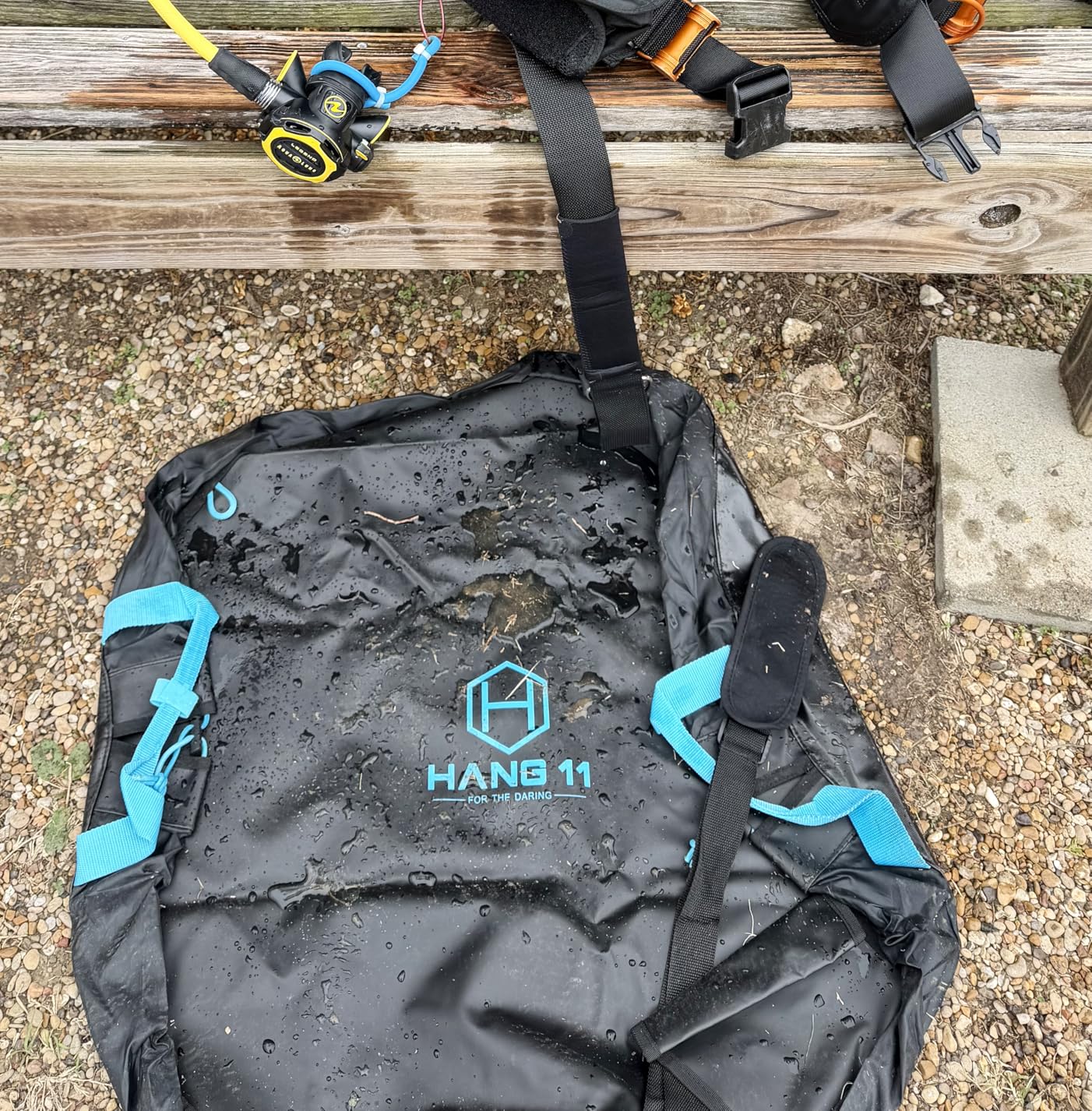 Hang 11 Wetsuit Changing Mat Bag - Surf Changing Mat with Shoulder Strap, Wetsuit Bag Waterproof, Keeps your Wet Suit & Car Clean, Surf Change Gear, Surfing Accessories, Surfing Gifts customer photo 2