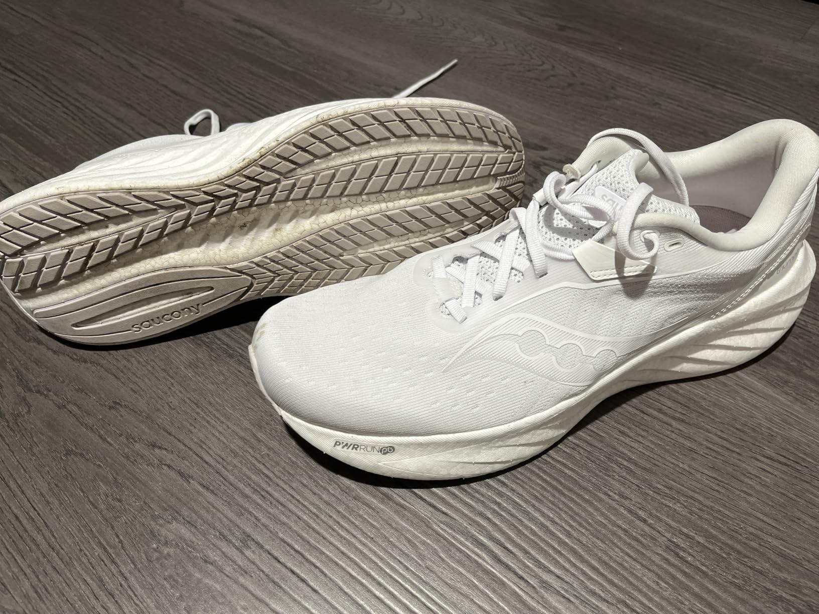 Saucony Men's Triumph 22 Sneaker customer photo 1