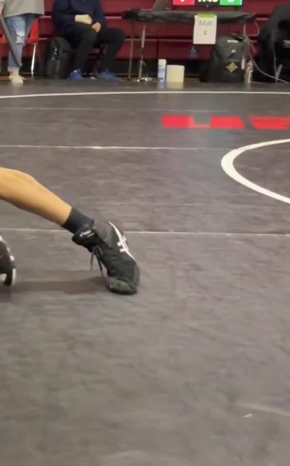 ASICS Men's Aggressor 5 Wrestling Shoes customer photo 1
