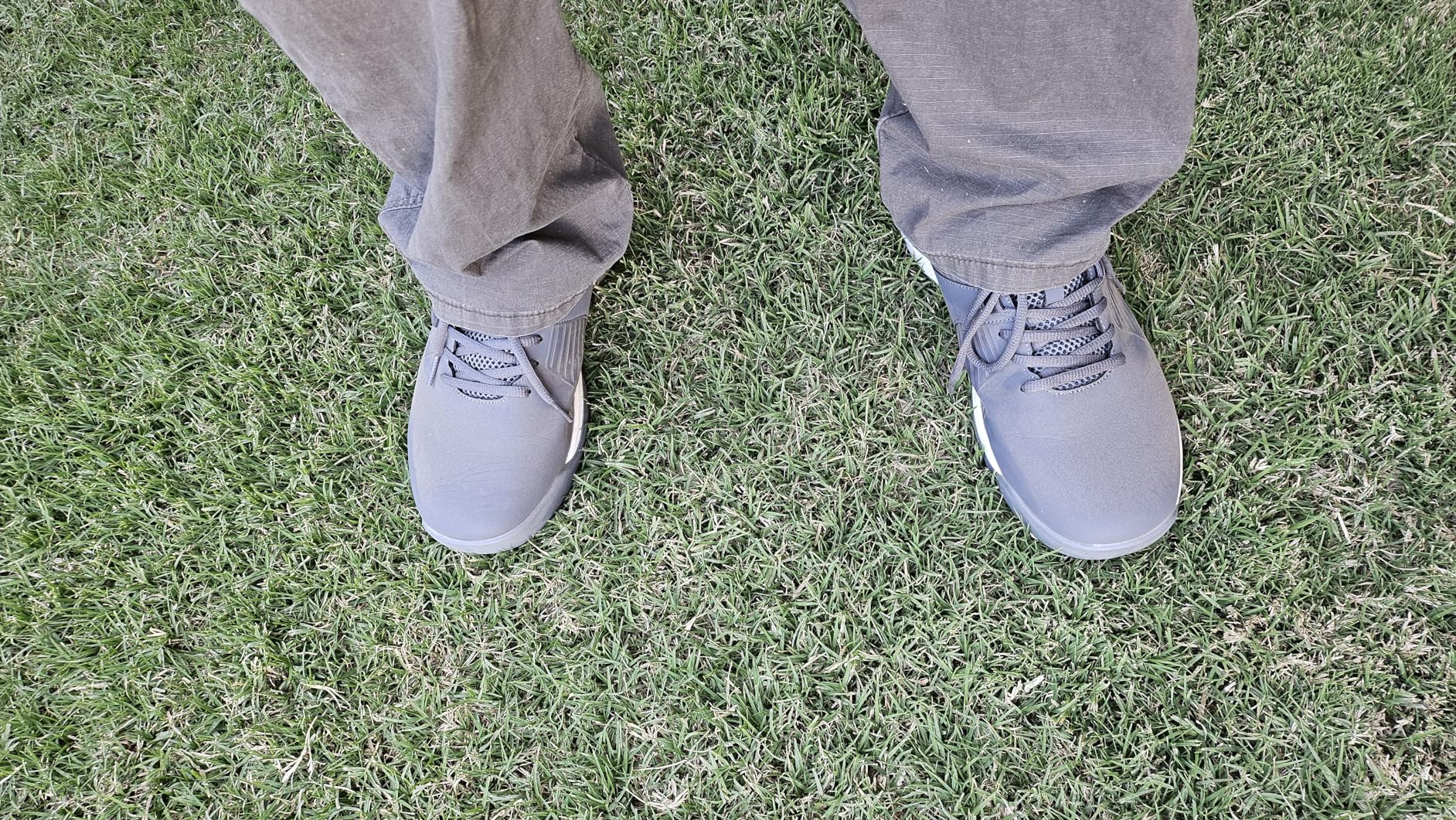 Extra Wide Men's Golf Shoes Waterproof, Professional Outdoor Spiked Golf Shoes for Men with Arch Support customer photo 2