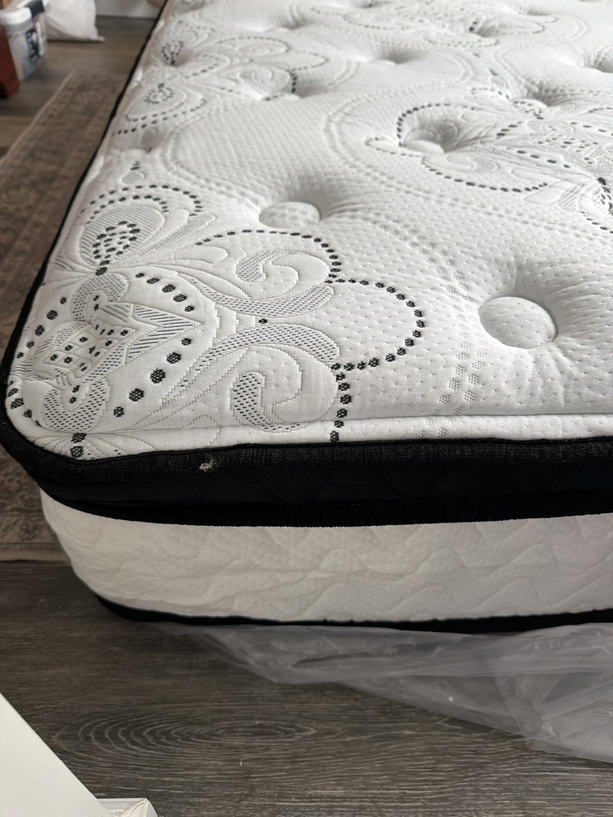 Signature Design by Ashley Queen Pillow Top 13 Inch Pillow Top Hybrid Mattress with Gel Memory Foam, Edge Support for Cool Sleep and Pressure Relief, Fiberglass-Free, Bed In A Box customer photo 2