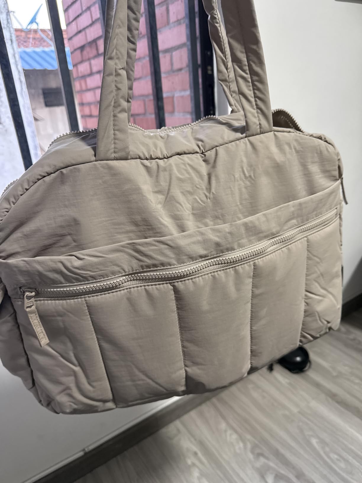 BAGSMART Gym Bag for Women, Duffle Bag for Travel with Wet Pocket, Lightweight Carry on Weekender Duffel, Water Resistant customer photo 2