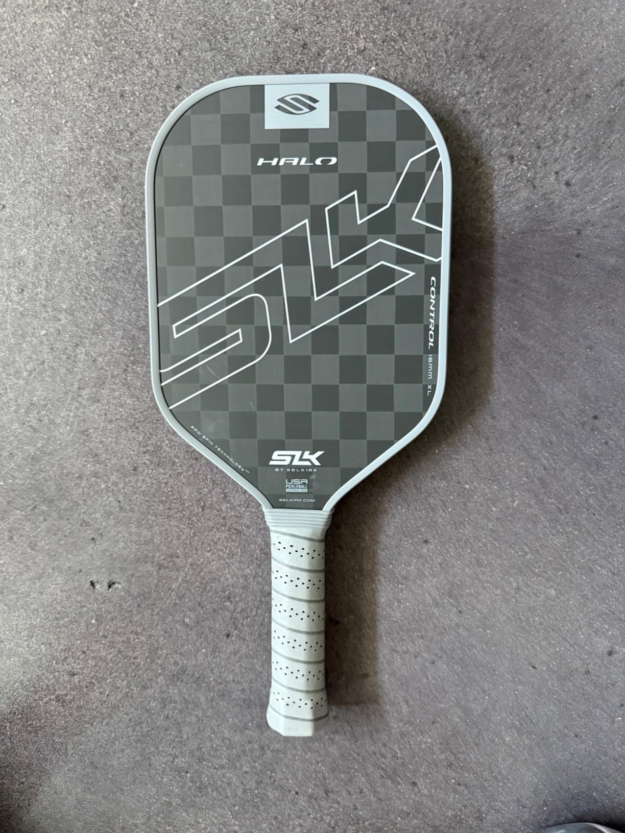 Selkirk Sport SLK Halo Raw Carbon Fiber Pickleball Paddle - T700 Raw Carbon Fiber Power, USAPA Approved customer photo 2