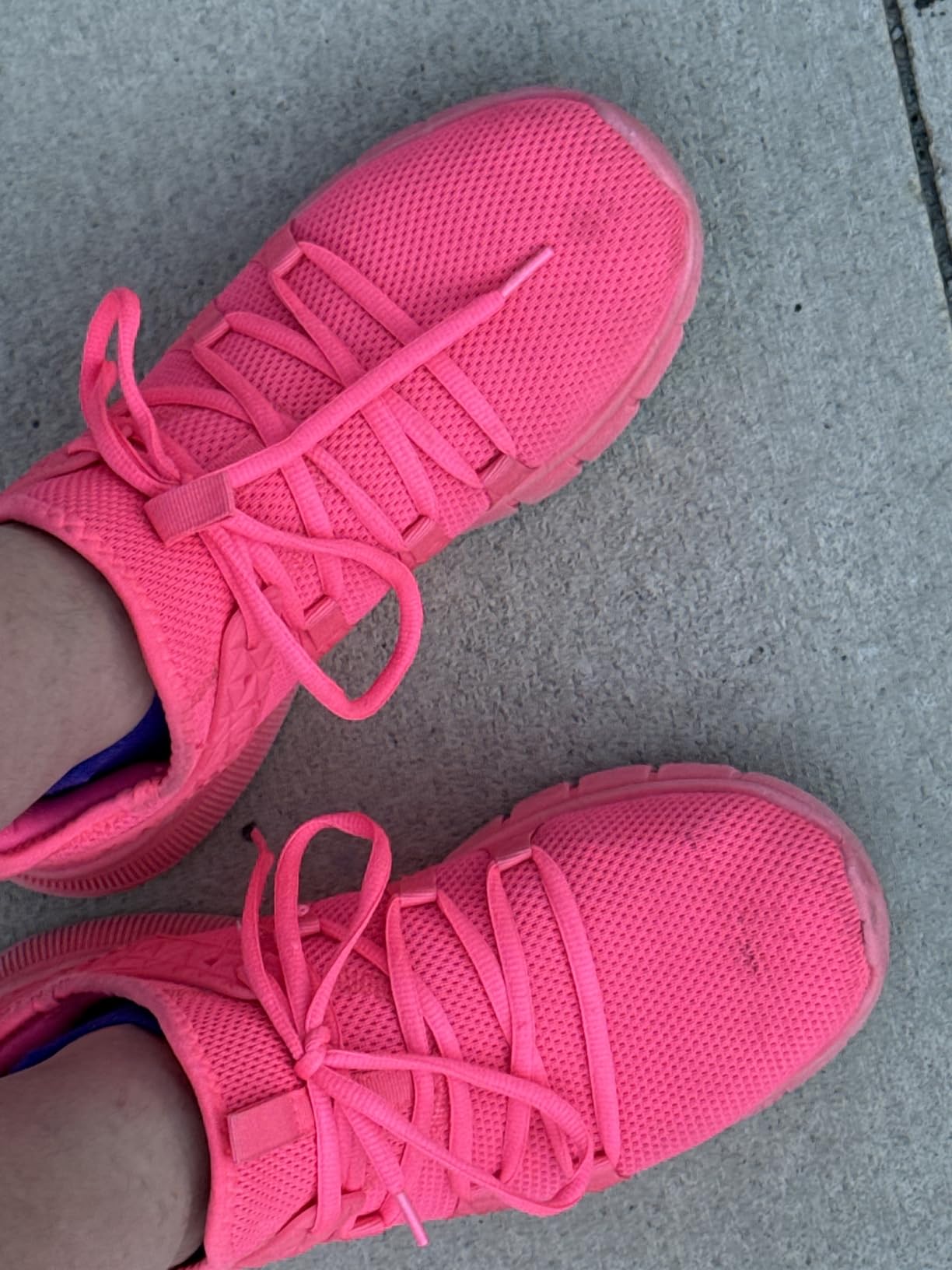 Pujiahe Running Shoes Lightweight Tennis Shoes Non Slip Gym Workout Shoes customer photo 1