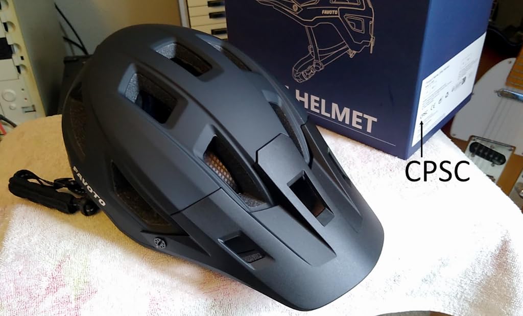 Favoto Adult Mountain Bike Helmet for Men & Women, Magnetic Buckle MTB Helmet with Removable Visor customer photo 1