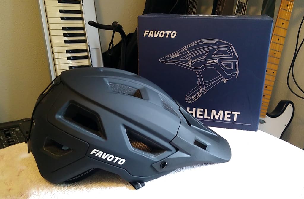 Favoto Adult Mountain Bike Helmet for Men & Women, Magnetic Buckle MTB Helmet with Removable Visor customer photo 2