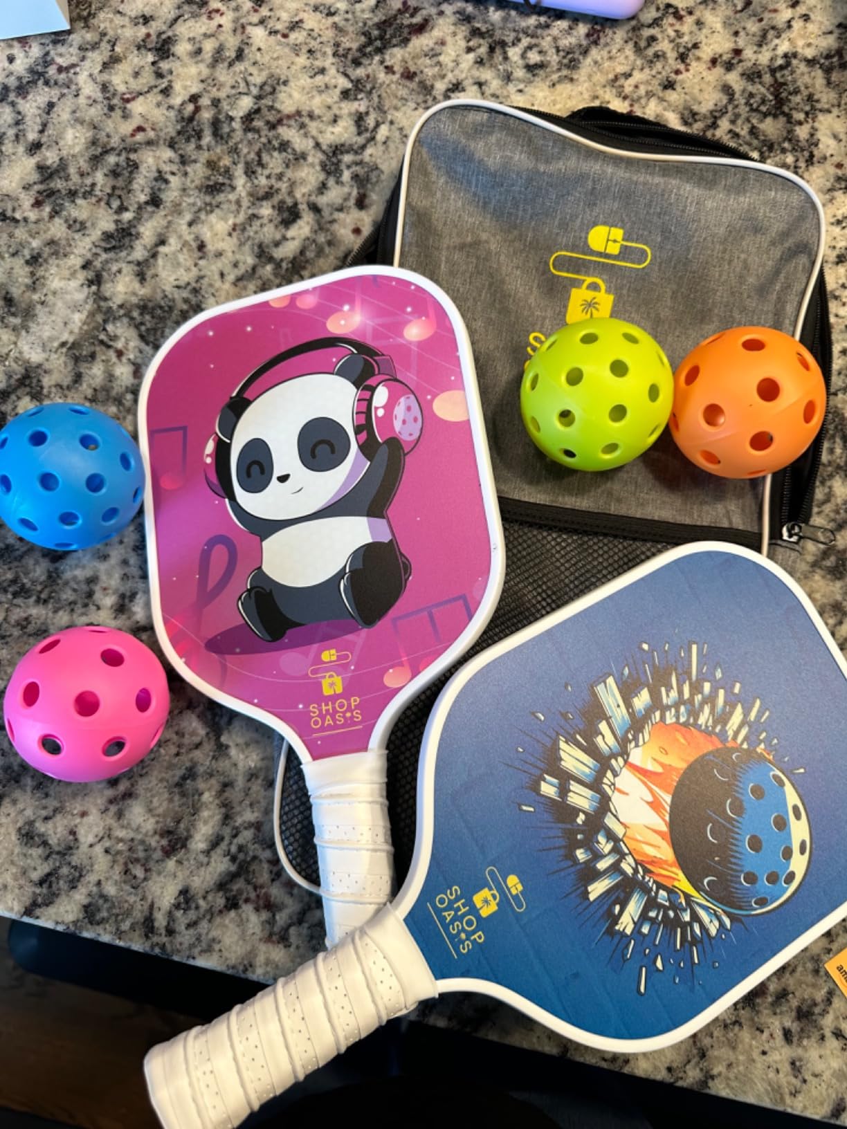 Kids Pickleball Paddles (Set of 2), Child Size Paddles, Lightweight Honeycomb Core, Fiberglass Strike Face, 2 Youth Rackets with 4 Balls and Premium Zipper Bag customer photo 1