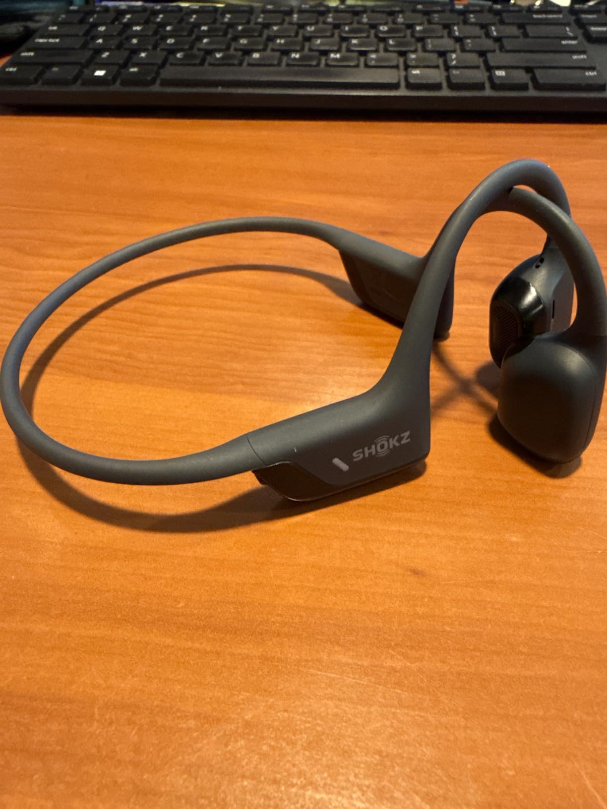 SHOKZ New OpenRun Pro 2- Bone Conduction Headphones, Open-Ear Bluetooth Wireless Sport Earphones for Running, Workouts - Sweat Resistant, Secure Comfortable Fit -Deep Bass, Smart Mic, Reflective Strip customer photo 2