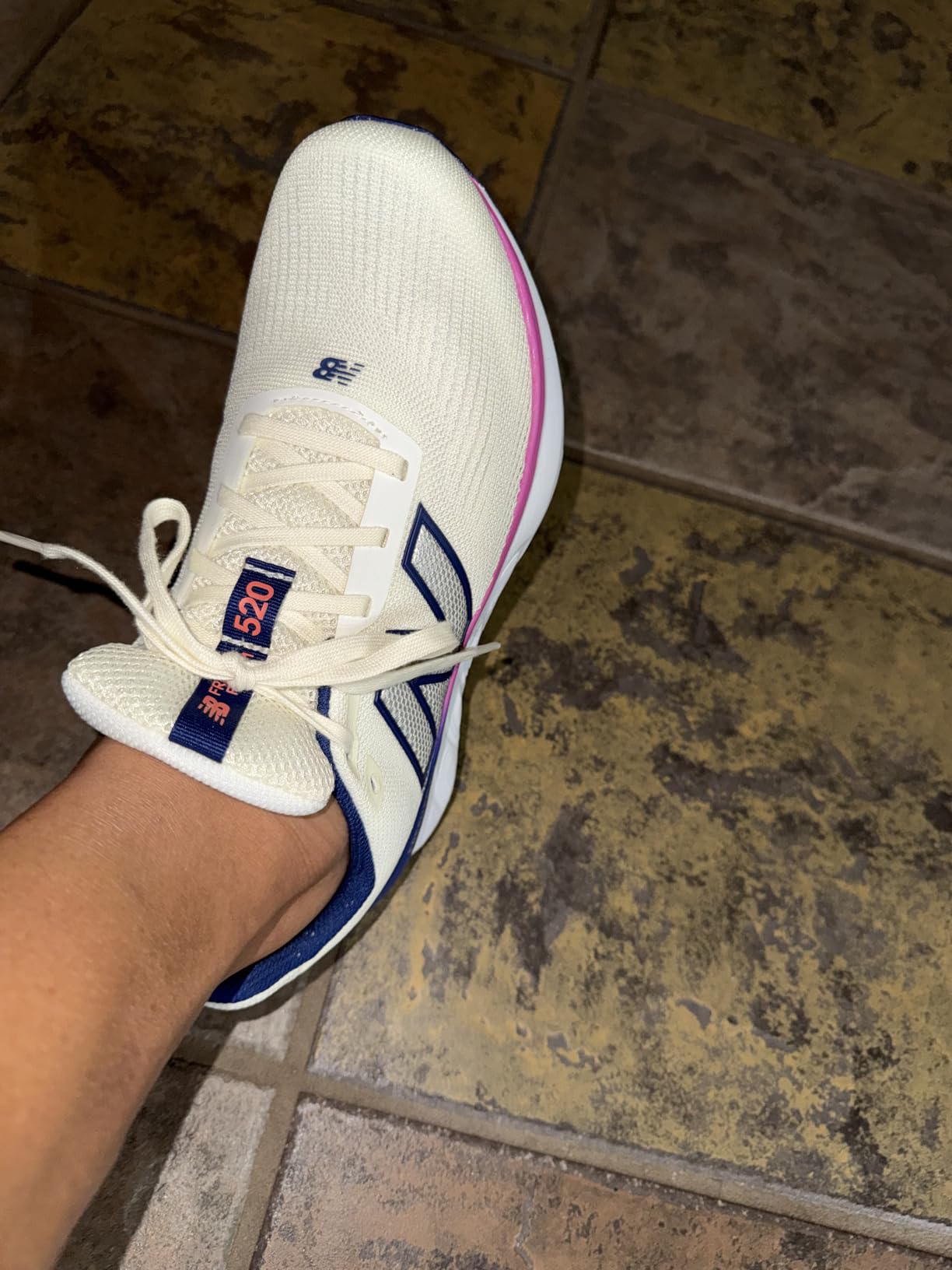 New Balance Women's Fresh Foam 520 V9 Running Shoes customer photo 1