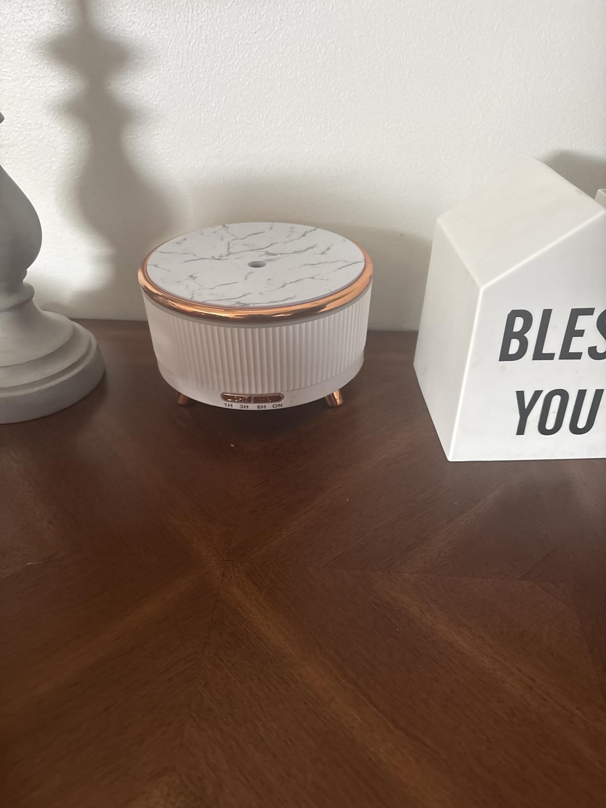 20-Hour Long-Lasting Aromatherapy, 500ML Large Essential Oil Diffuser: Ultrasonic Cool Mist Humidifier with Remote Control, 7 Color Lights, Timer, Auto-Off for Home/Bedroom/Yoga (White) customer photo 2
