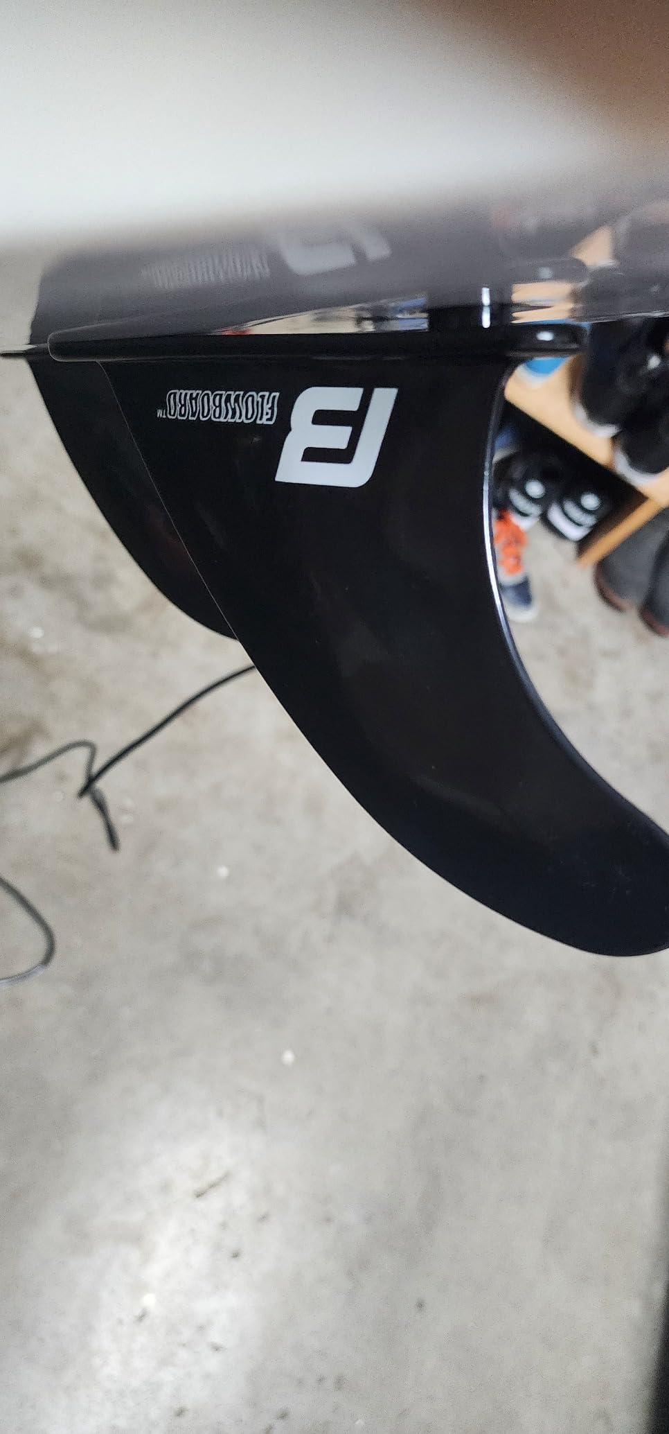 FLOWBOARD Surfboard Softboard Foam - Include (3) Fins 6' Foot Leash and (2) Wood Stringers Inside Board Availalable in 6' and 7' Short Board and 8' Longboard customer photo 2
