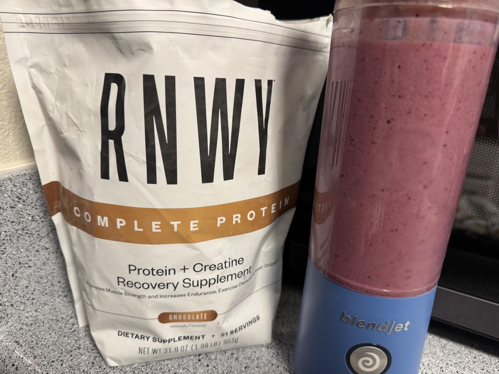 RNWY Complete Protein, 25g Yeast Protein + 5g Creatine Monohydrate, Vegan, Dairy-Free, Informed Sport Certified, Post-Workout Recovery for Endurance Athletes, Chocolate, 21 Servings customer photo 2