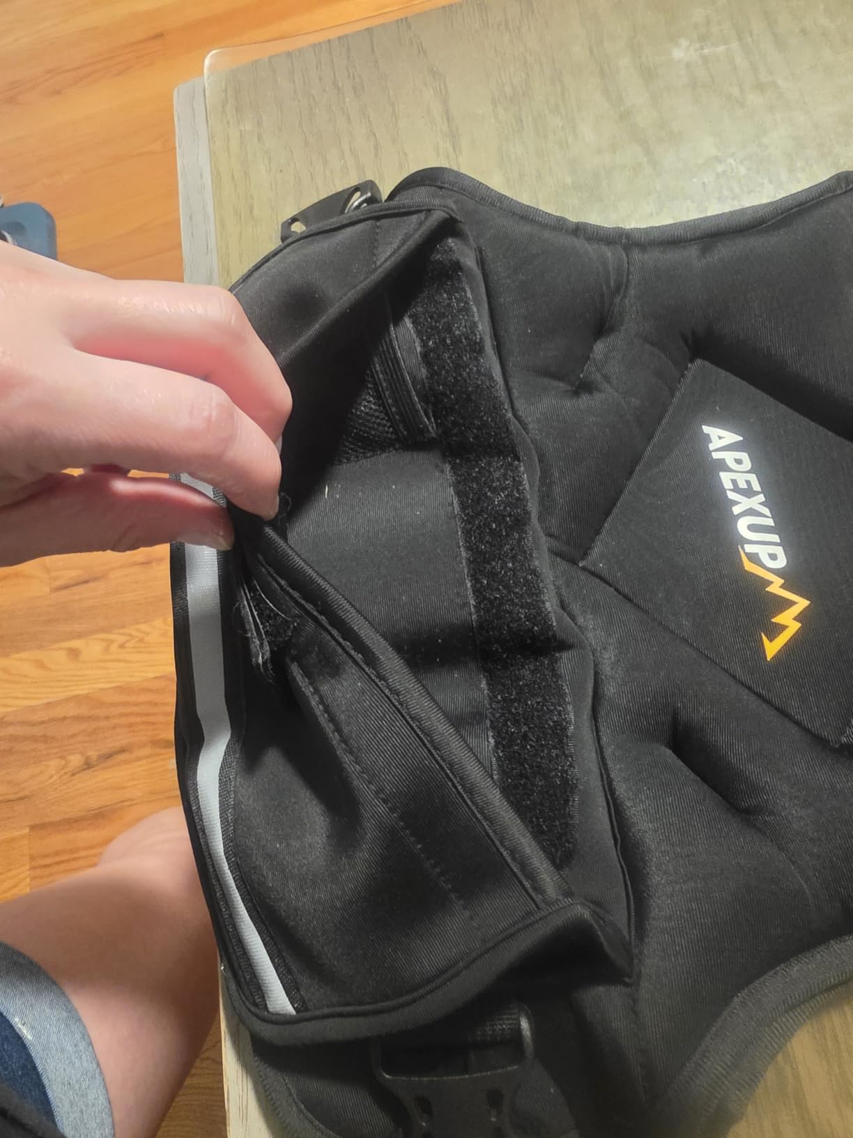 APEXUP Adjustable Weighted Vest, 4-10lb/12-18lb/20-32lb Vest with 6 Ironsand Weights and Large Pocket, Weight Vest for Men Women Strength Training, Running, Walking customer photo 2