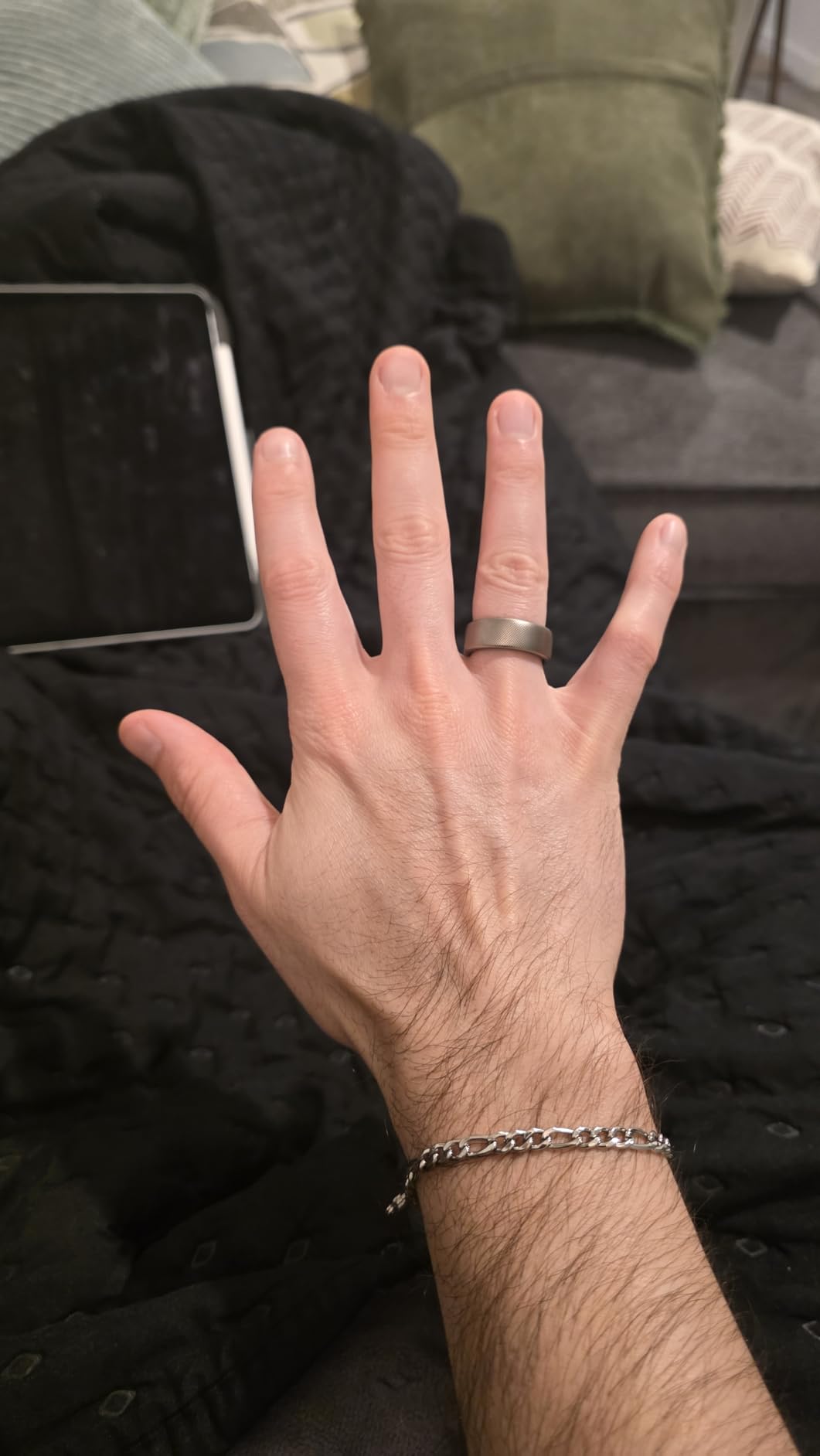 Helio Smart Ring Health Tracker, Fitness Tracker Ring, No Subscription, Monitors Sleep, Heart Rate & Stress, Titanium Alloy, Fast 1.4-Hr Charging, Water-Resistant, Size Before You Buy (Size 8) customer photo 1