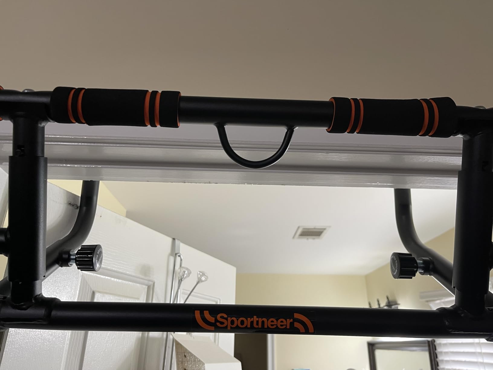 Sportneer 2026 Upgrade Pull up Bar for Doorway with Folding Handle, Door Pull up Bar Door Frame Multi-grip Upper Body Trainer, 440lb, Indoor Fitness for Home Gym Strength Training - US Patent Pending customer photo 1