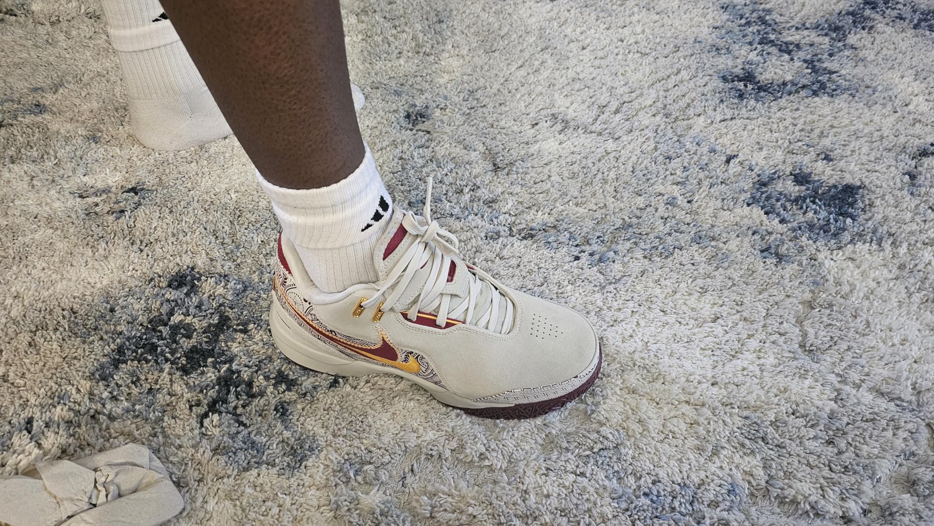 Nike Men's Lebron NXXT Gen AMPD Basketball Shoes customer photo 1
