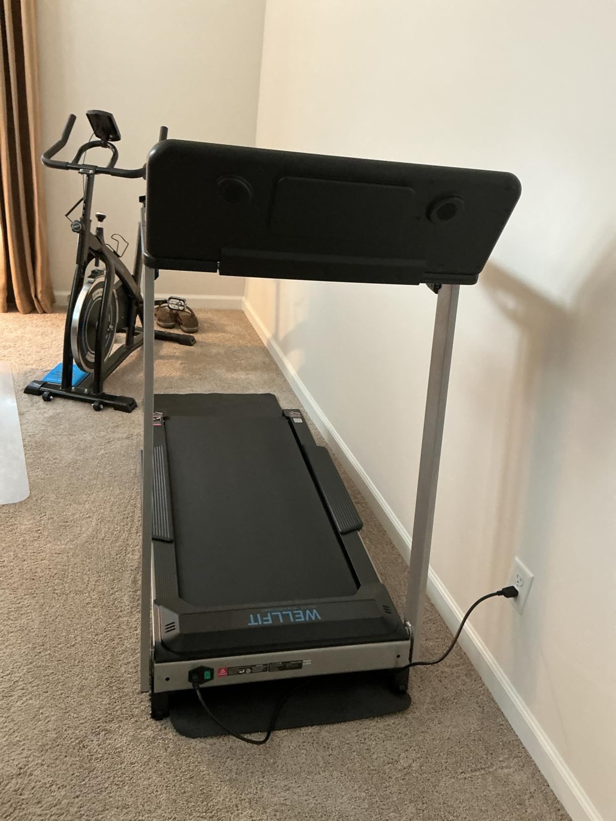 WELLFIT Home Treadmill, 2 Level Incline Heavyduty Treadmill with Pulse Sensor, 4.0 HP, 10 MPH, 450 lbs Capacity, 20