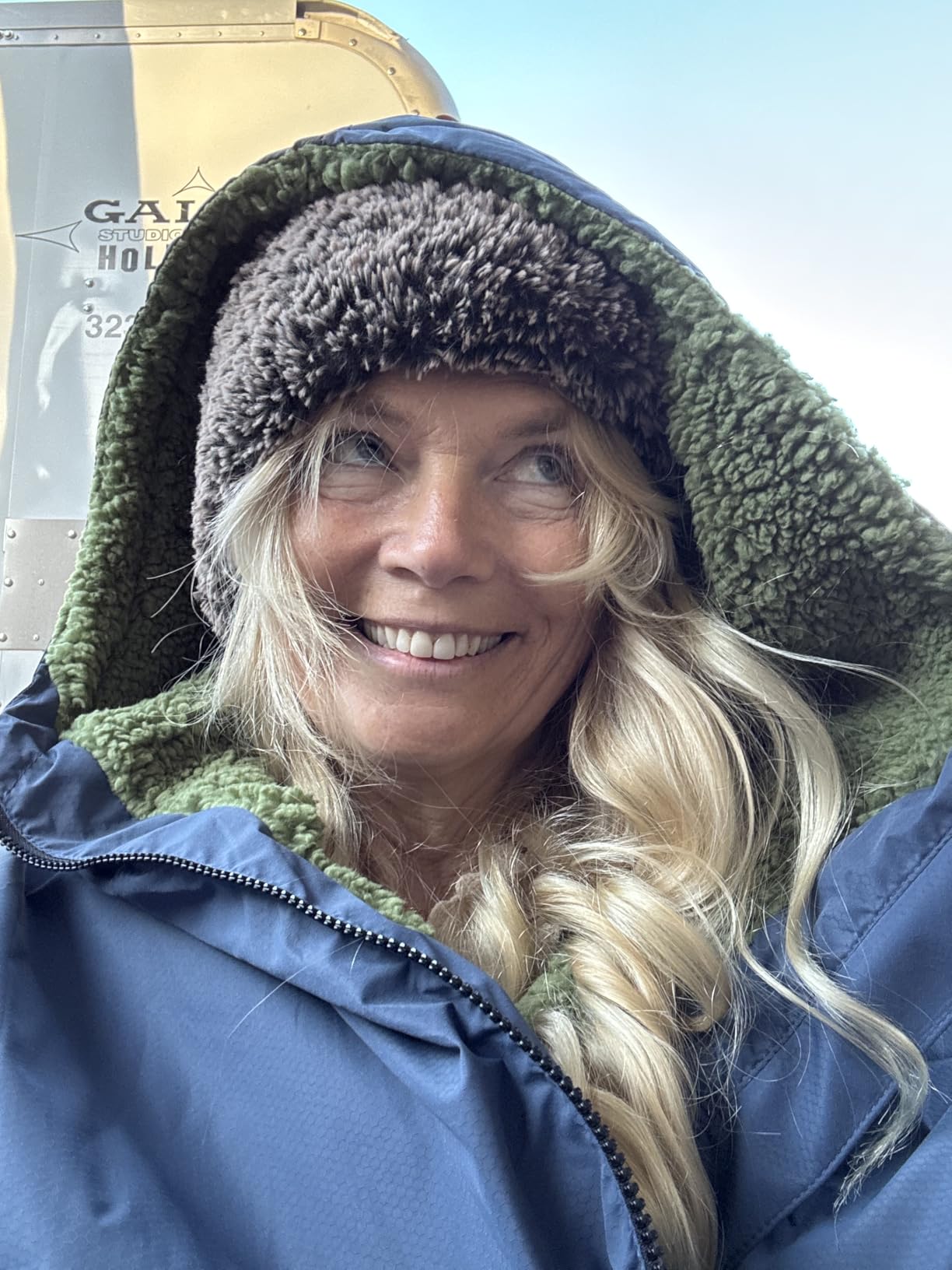Hiturbo Warm Waterproof Swim Parka: Oversized Hooded Changing Robe - Sherpa Liner Swimming Coat - Recycled Fabric Surf Poncho customer photo 1