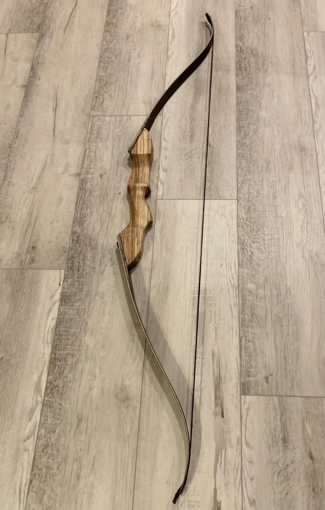 Black Hunter Recurve Bow and Arrow Set, GLURAK 60'' Wooden Takedown Recurve Bows Package, Archery Bow Kit for Target Practice and Hunting, Right Hand, 25-50 Lbs customer photo 2