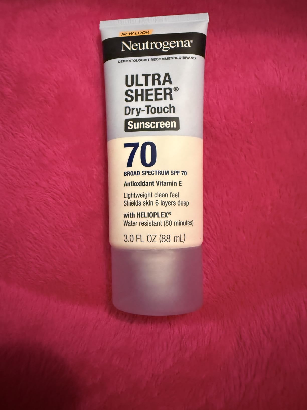 Neutrogena Ultra Sheer Stick Sunscreen for Face SPF 60, Invisible Finish, Broad Spectrum UVA/UVB Sun Protection - Vitamin C & E, Non Greasy, Fragrance Free, Water Resistant 80 Min, Travel Size, .47 oz customer photo 2