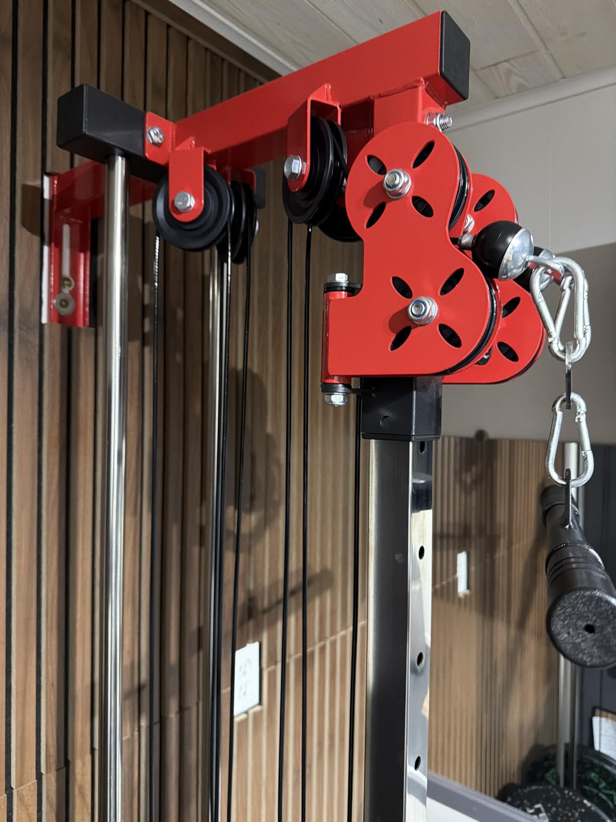 Mikolo Wall Mount Cable Station, Cable Crossover Machine with Dual Pulley System and 19 Adjustable Positions for Home Gym Fitness Equipment customer photo 1
