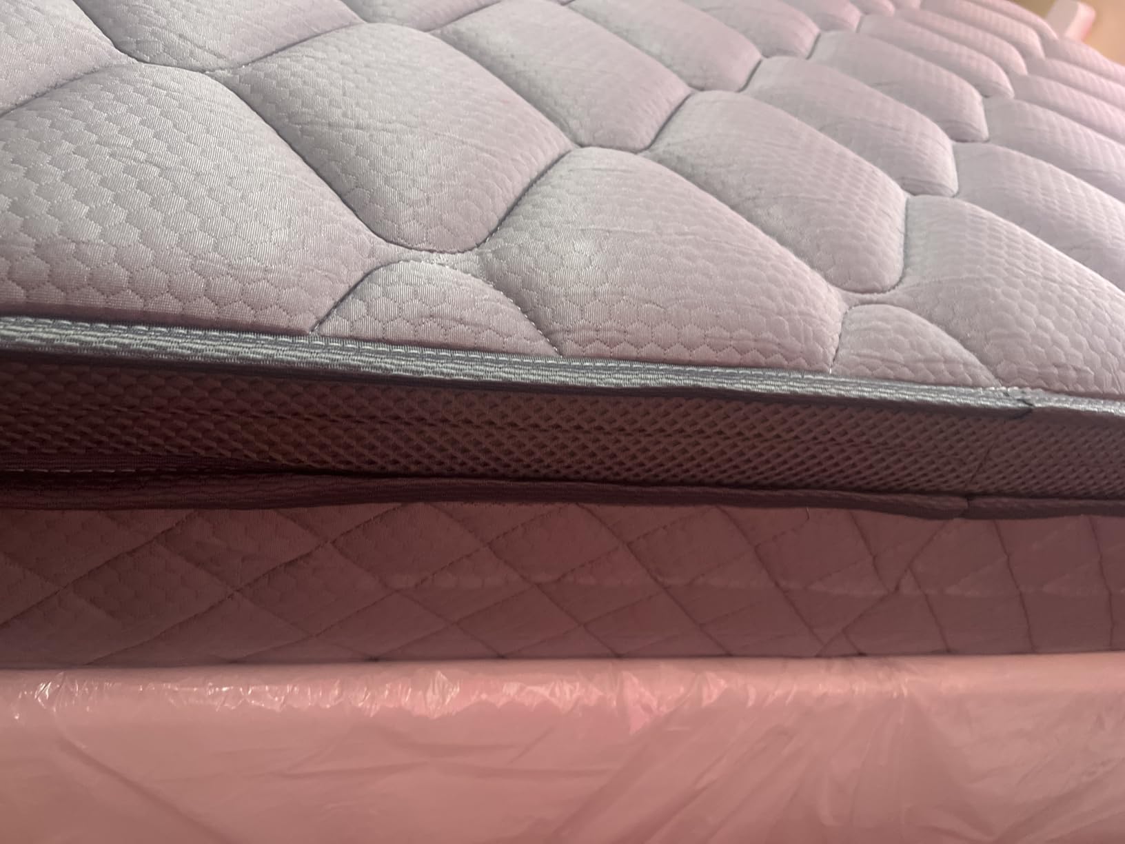 VISCOUNTESS Queen Mattress, 14 Inch Medium Firm Mattresses Hybrid for Back & Lumbar Support, 100 Night Trial, Individual Pocket Spring Bed for Motion Isolation & Pressure Relief customer photo 2