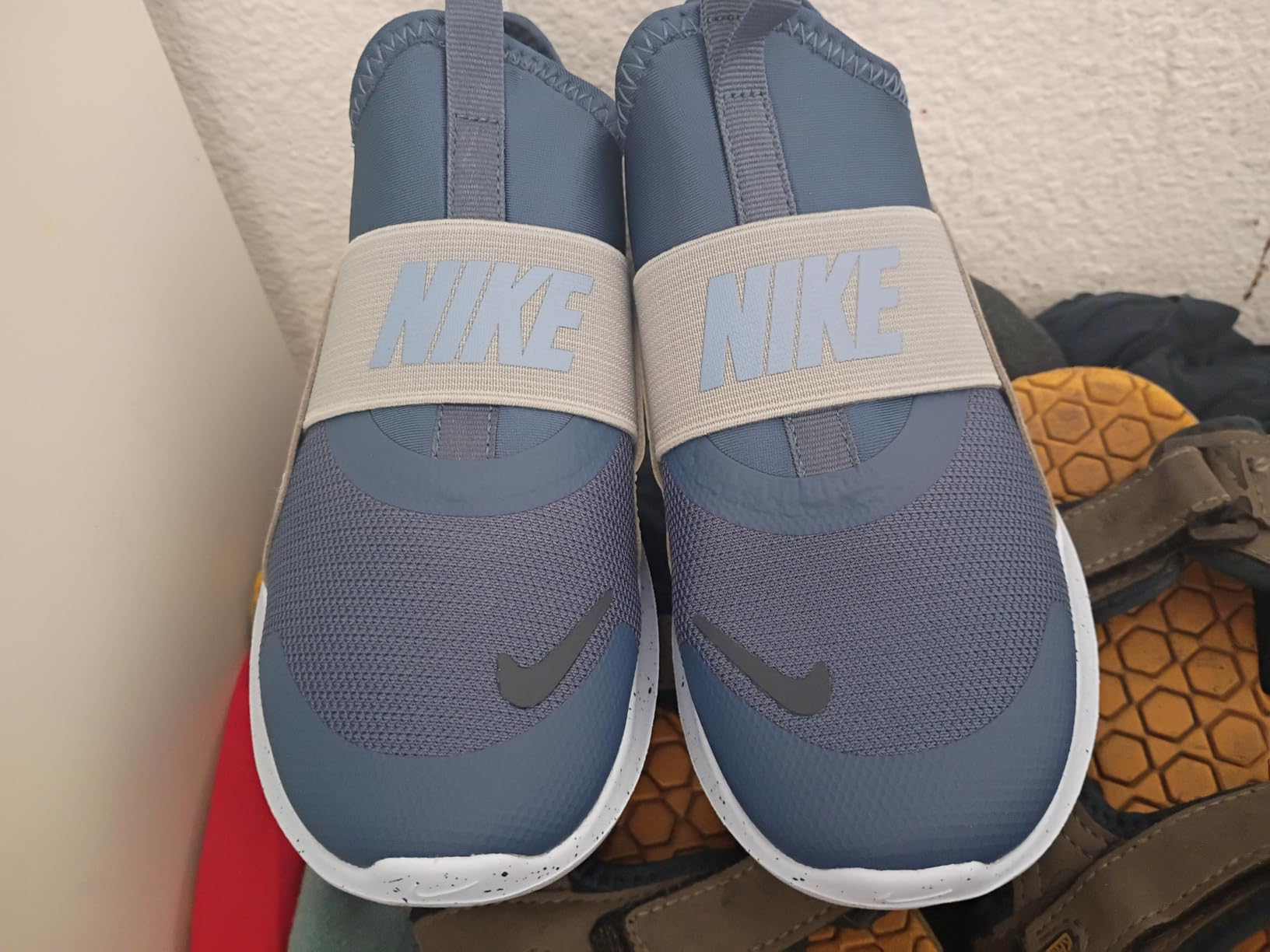 Nike Unisex Kids' Flex Runner 4 Running Shoes - Boys Girls Toddlers & Baby Running Sneakers customer photo 2