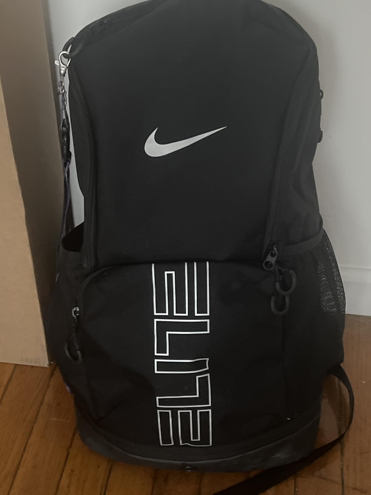 Nike Unisex Varsity Elite Backpack (32L), Black/Black/Metallic Silver customer photo 1
