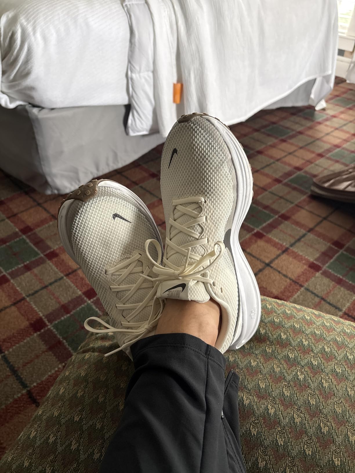 Nike Men's Revolution 8 Road Running Shoes customer photo 2