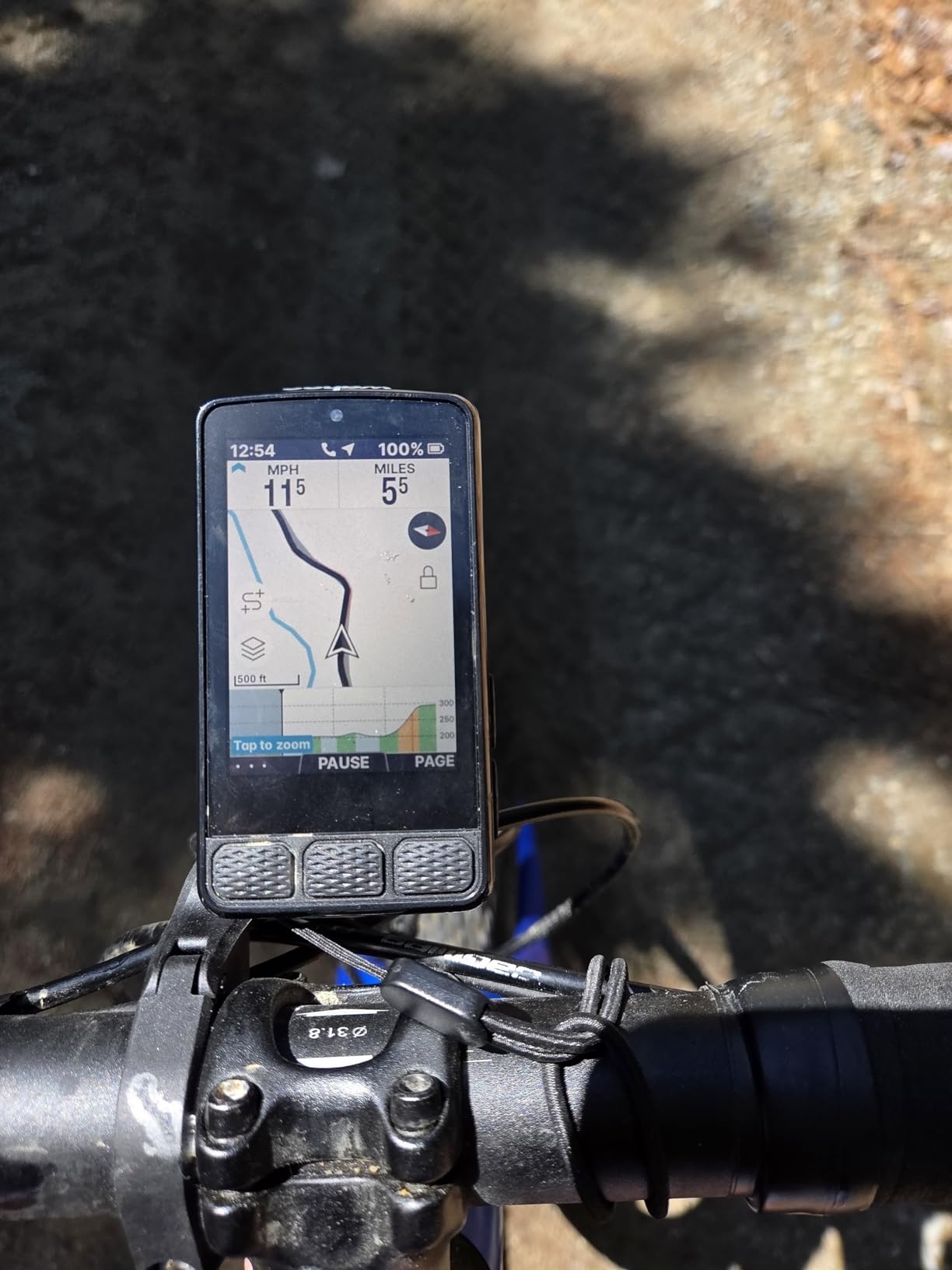 Wahoo ELEMNT ROAM V3 GPS Cycling/Bike Computer, Black customer photo 1