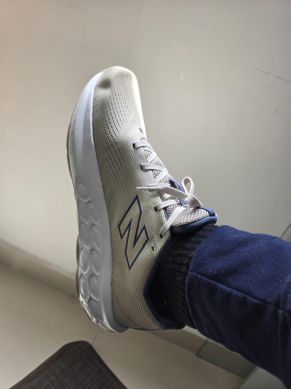 New Balance Men's Fresh Foam 520 V9 Running Shoe customer photo 1