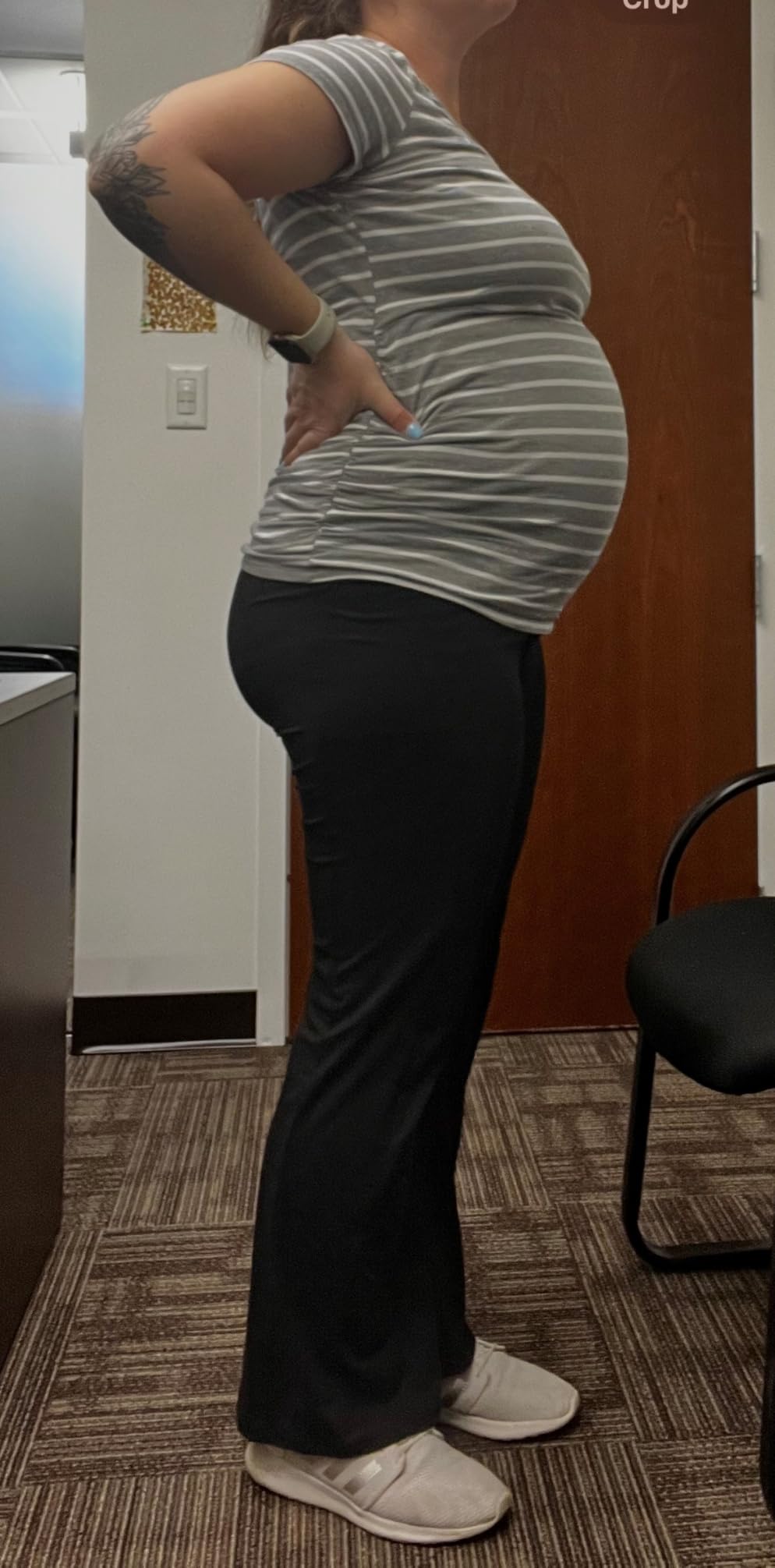 Leafigure Maternity Flare Leggings with Pockets Over The Belly Yoga Pants for Workout Soft Pregnancy Activewear customer photo 2