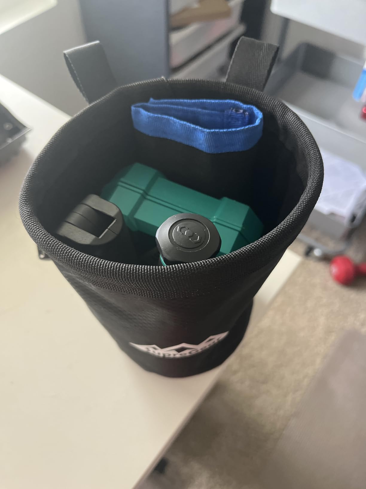 supregear Chalk Bag for Rock Climbing, Large Zipper Pocket with Brush Holder, Drawstring Closure, and Carabiner Clip, Ideal for Bouldering, Weightlifting, Gym customer photo 2
