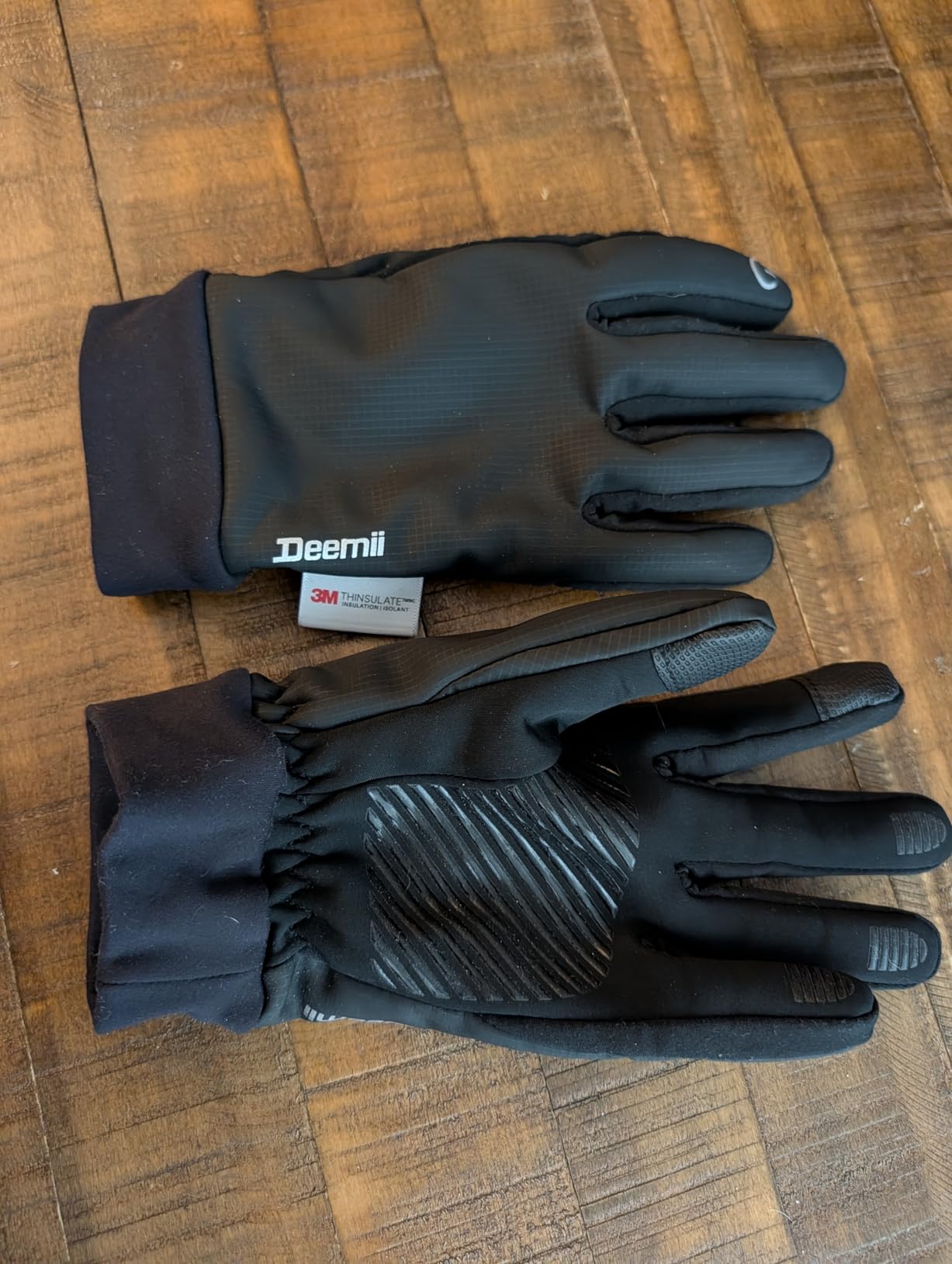 Winter Gloves Men Women Made with 3M Thinsulate, Lightweight Thermal Warm Gloves for Cold Weather with Touch Screen Fingers, Water Resistant Running Gloves for Cycling, Hiking, Driving customer photo 1