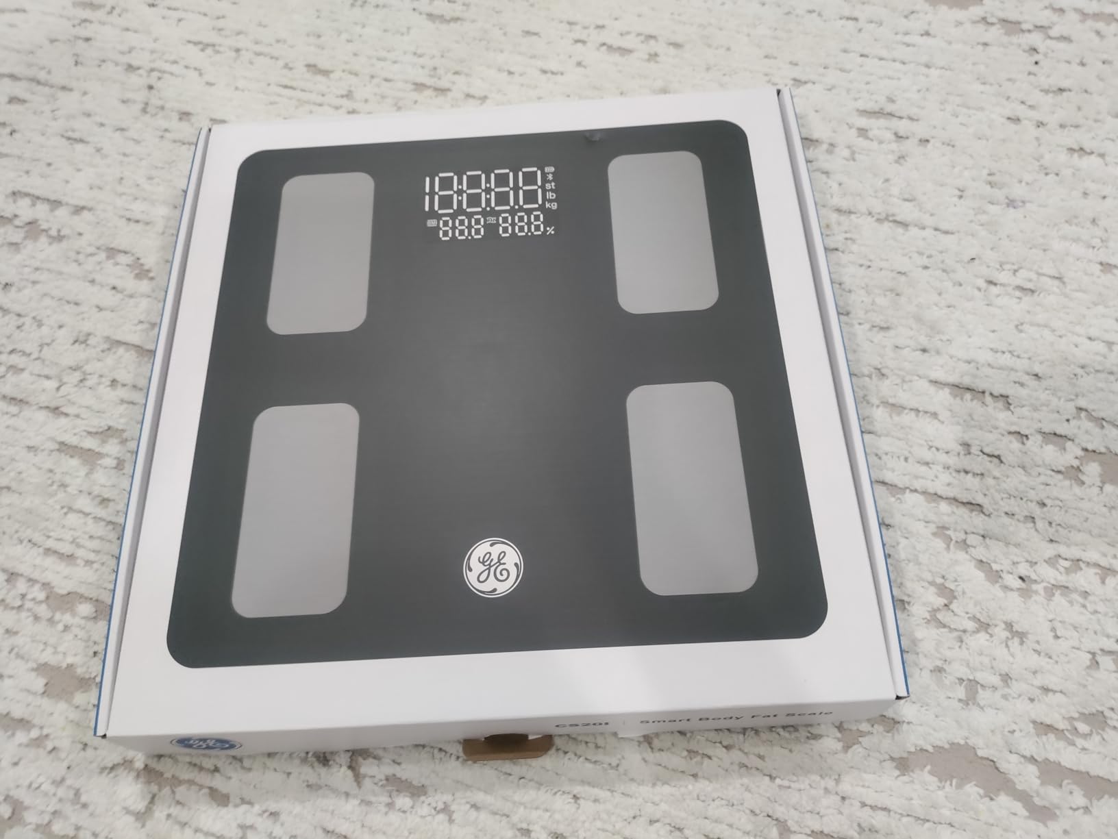 GE Smart Scale for Body Weight: BMI Body Fat Digital Bathroom Scales, 13 Body Composition Monitor Health Analyzer for Home Gym, Bluetooth App Sync, Accurate 400lb Weighing, Black 11inch customer photo 1
