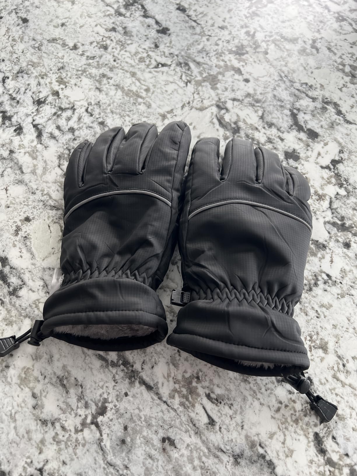 Winter Gloves Men Women Made with 3M Insulation & Plush Lining, -10F Windproof & Water-Resistant Snow Gloves for Cold Weather, Ski Glove with Reflective Strips & Touchscreen Fingers for Running customer photo 2