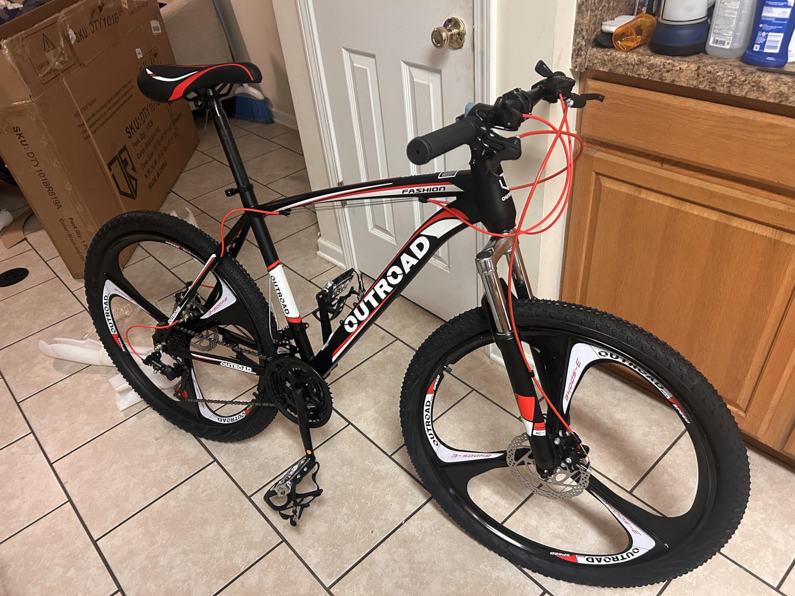 700C Lightweight Aluminum Road Bike - 14-21 Speed Commuter Bicycle with Dual Disc/V Brakes for Men & Women customer photo 1