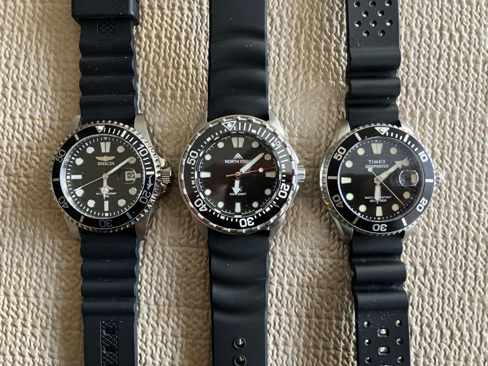 NORTH EDGE Triton Solar Dive Watch for Men, 300M/1000FT Water Resistant Quartz Diver Watch, Rechargeable Solar Battery, Luminous Dial, Unidirectional Bezel, 316L Stainless Steel Case, Silicone Strap customer photo 1