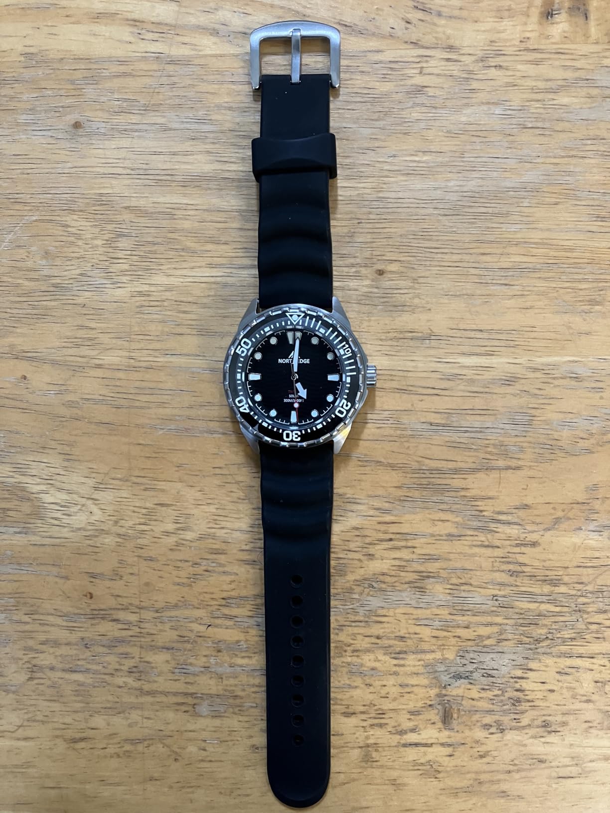NORTH EDGE Triton Solar Dive Watch for Men, 300M/1000FT Water Resistant Quartz Diver Watch, Rechargeable Solar Battery, Luminous Dial, Unidirectional Bezel, 316L Stainless Steel Case, Silicone Strap customer photo 2