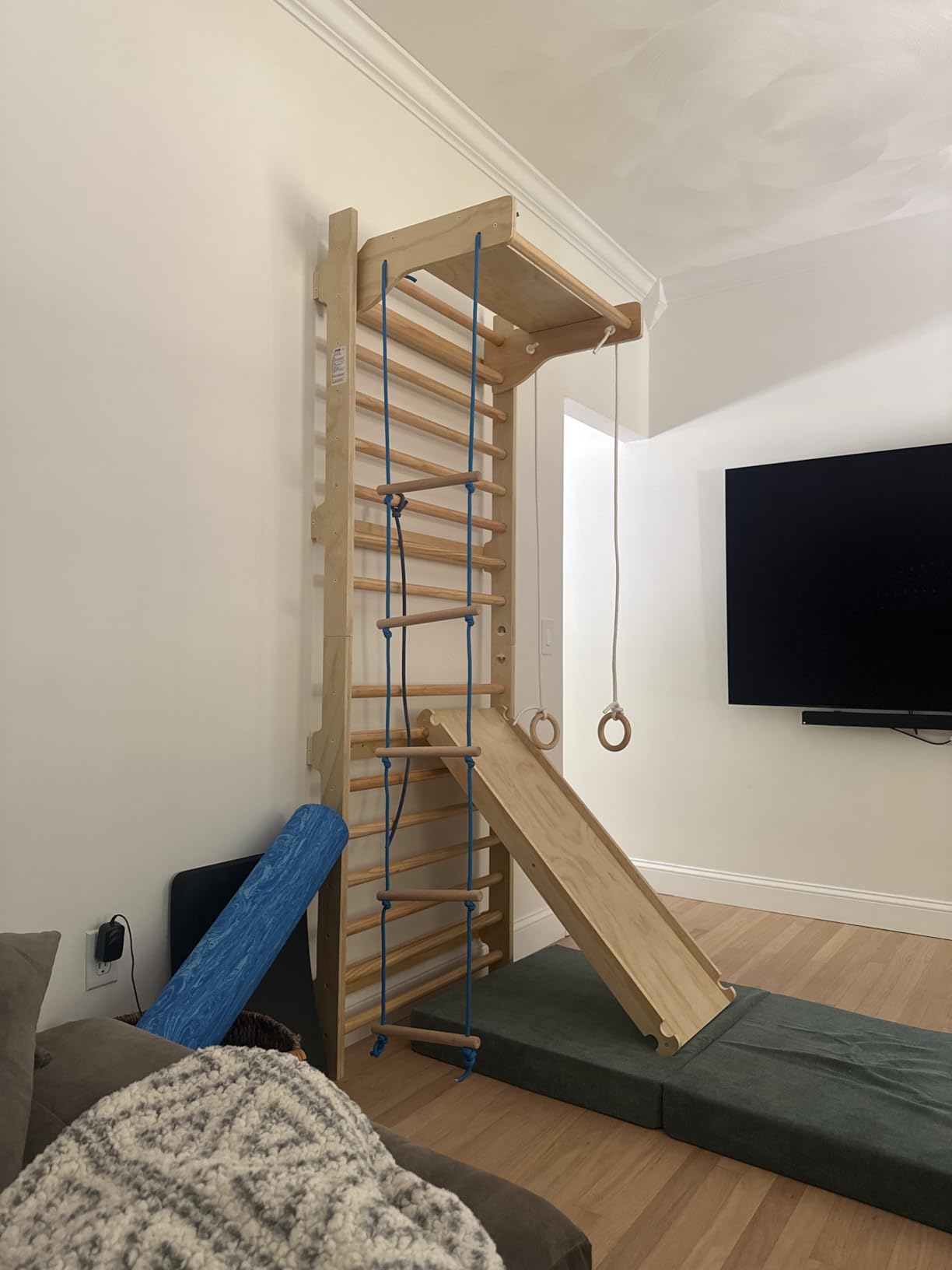 VEVOR Swedish Ladder Wall Gym, 9-in-1 12-Level Solid Wood Gymnastic Stall Bars for Kids Adults, 220LBS Indoor Jungle Gym with Rock Climbing Wall, Gym Rings, Pull-Up Bar, Climbing Board, Slide, Swing customer photo 1