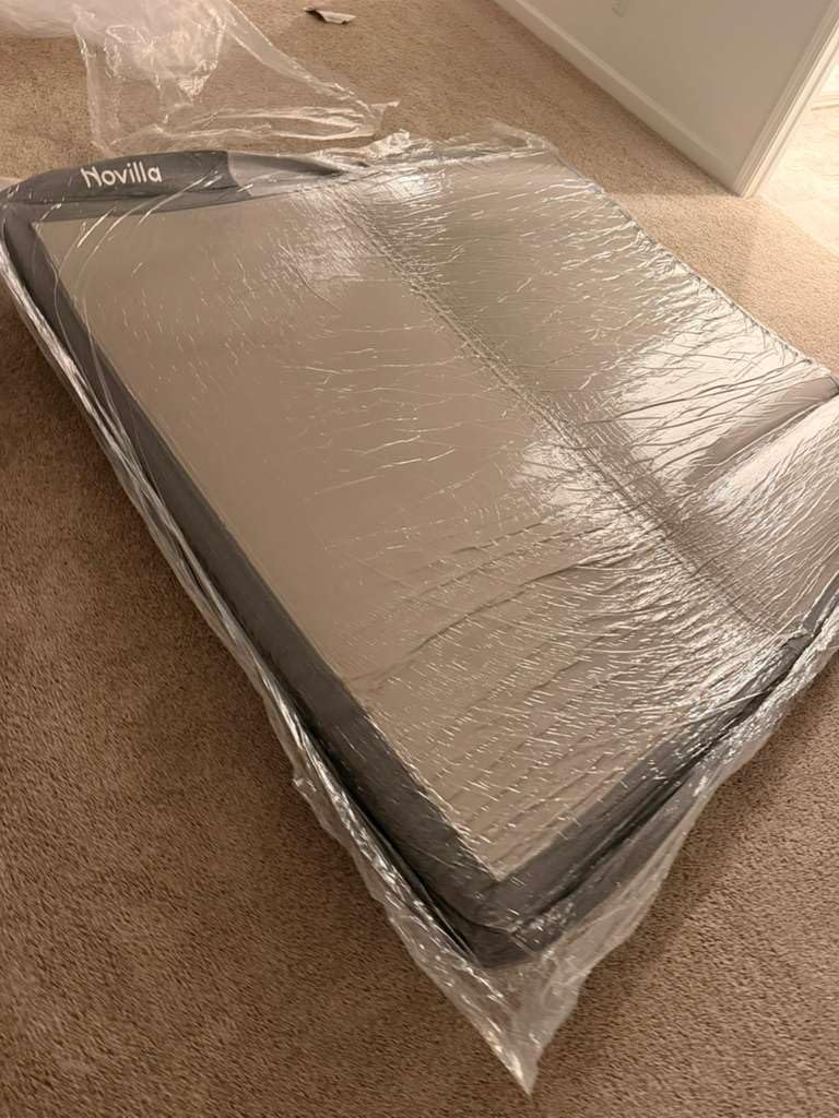 Novilla Queen Mattress 14 Inch, Gel-Infused Bliss Cooling Queen Memory Foam Mattress in a Box with Cool-Touch Nylon Cover, Pain Relief & Spinal Support with CertiPUR-US Certified Foam customer photo 1