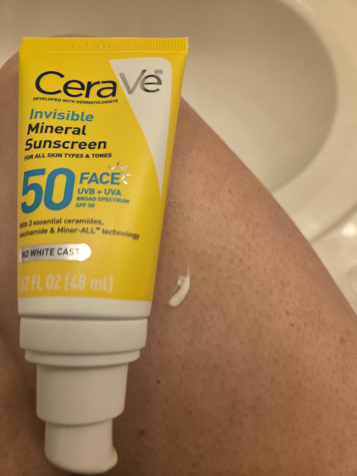 CeraVe Invisible Mineral Sunscreen SPF 50, Face Sunscreen for Sensitive Skin With Zinc Oxide & Titanium Dioxide, Vitamin E + Niacinamide + Ceramides, Oil Free, Travel Size 1.62 oz customer photo 1
