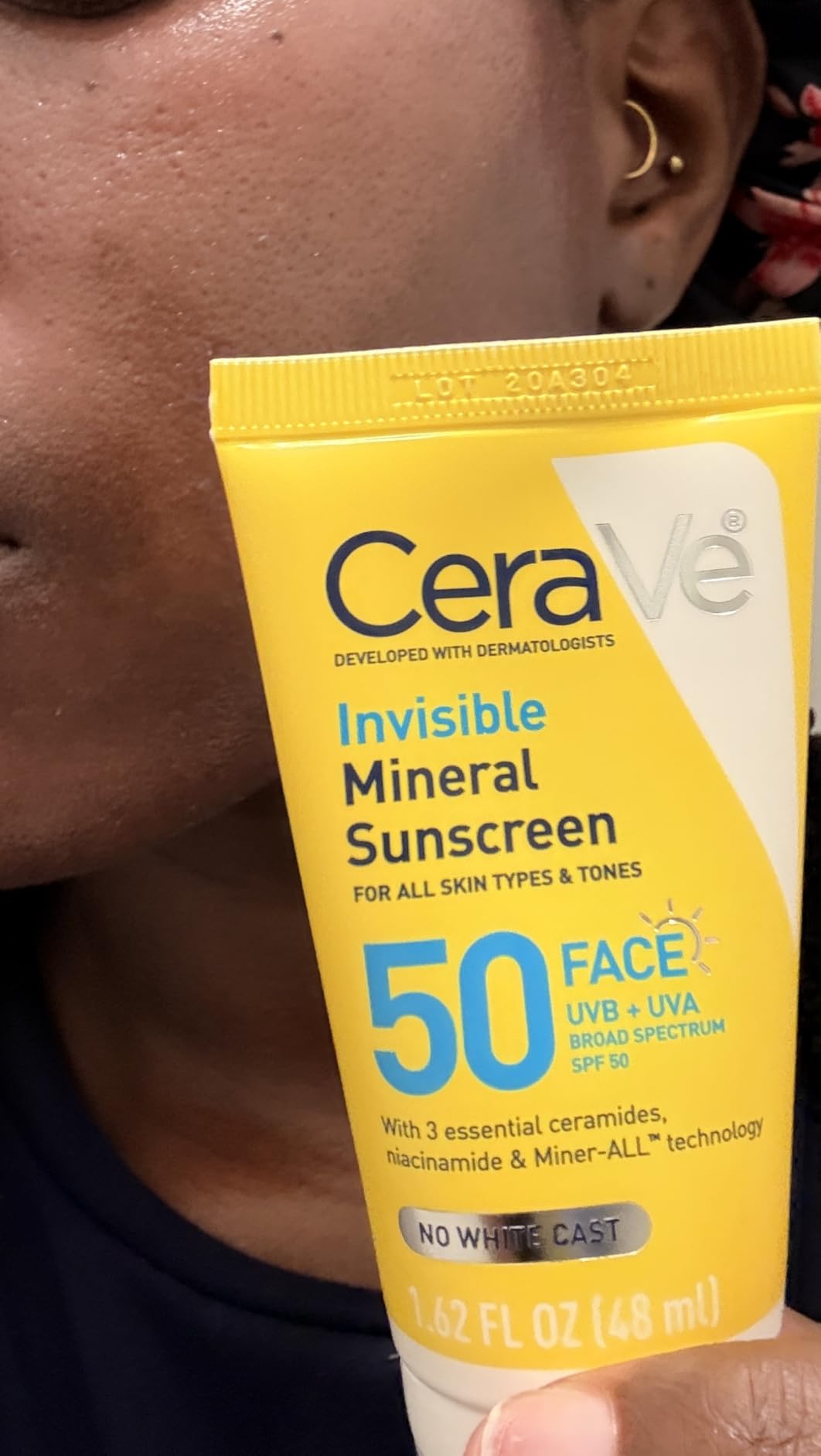 CeraVe Invisible Mineral Sunscreen SPF 50, Face Sunscreen for Sensitive Skin With Zinc Oxide & Titanium Dioxide, Vitamin E + Niacinamide + Ceramides, Oil Free, Travel Size 1.62 oz customer photo 2