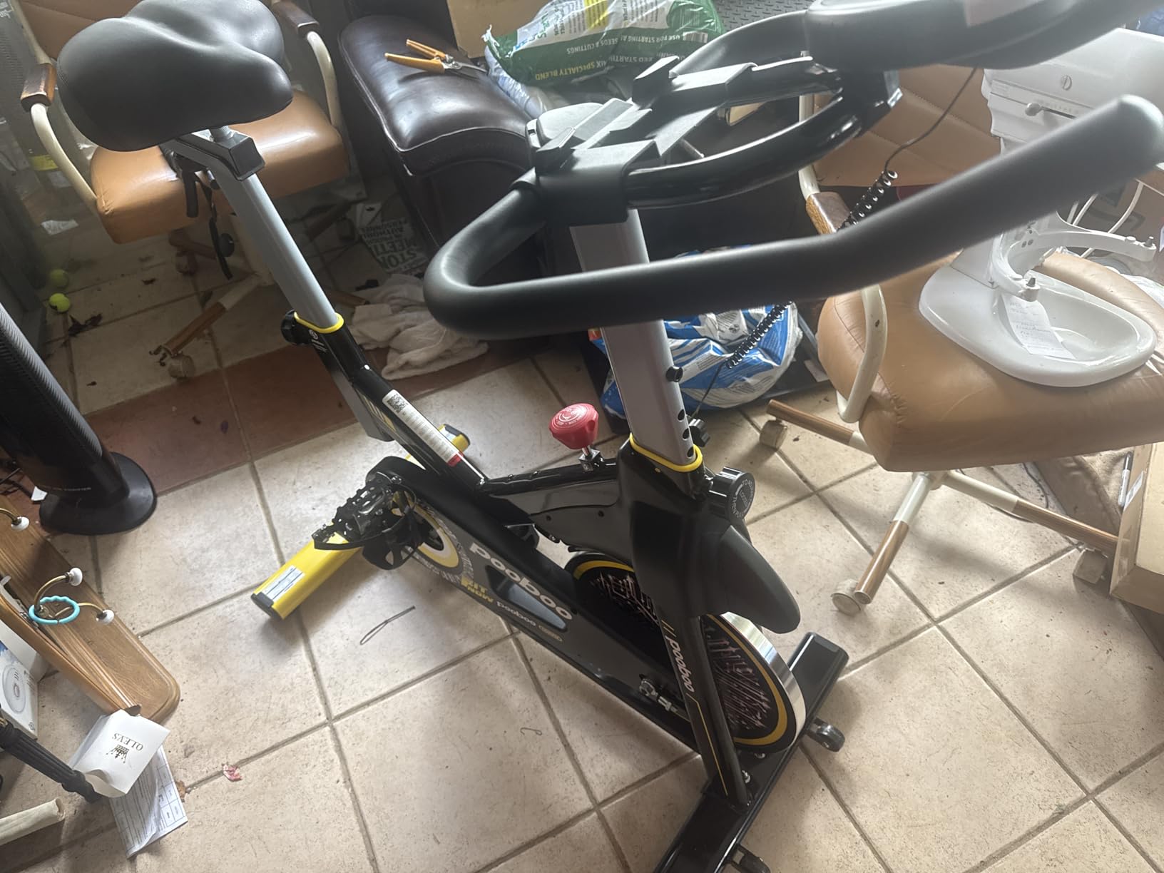 pooboo Magnetic Exercise Bike, Indoor Cycling Bike with Self-Developed App, Quiet Indoor stationary bikes with 330lbs Weight Capacity Comfortable Seat,Tablet Mount and Fitness Courses for Weight Loss customer photo 1